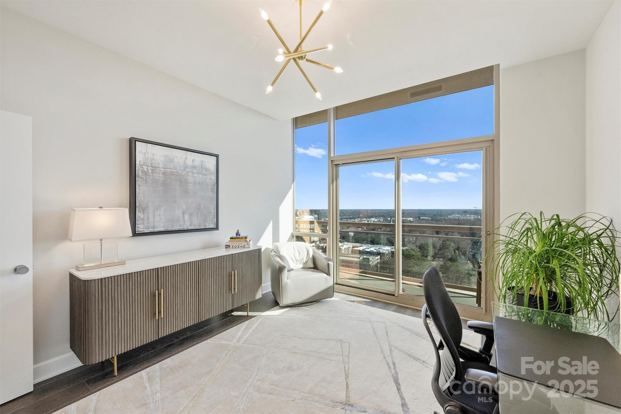 315 Arlington Avenue Unit: 2201