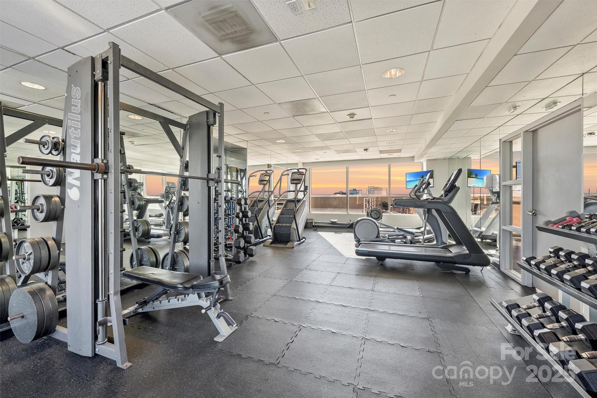 315 Arlington Avenue Unit: 2201