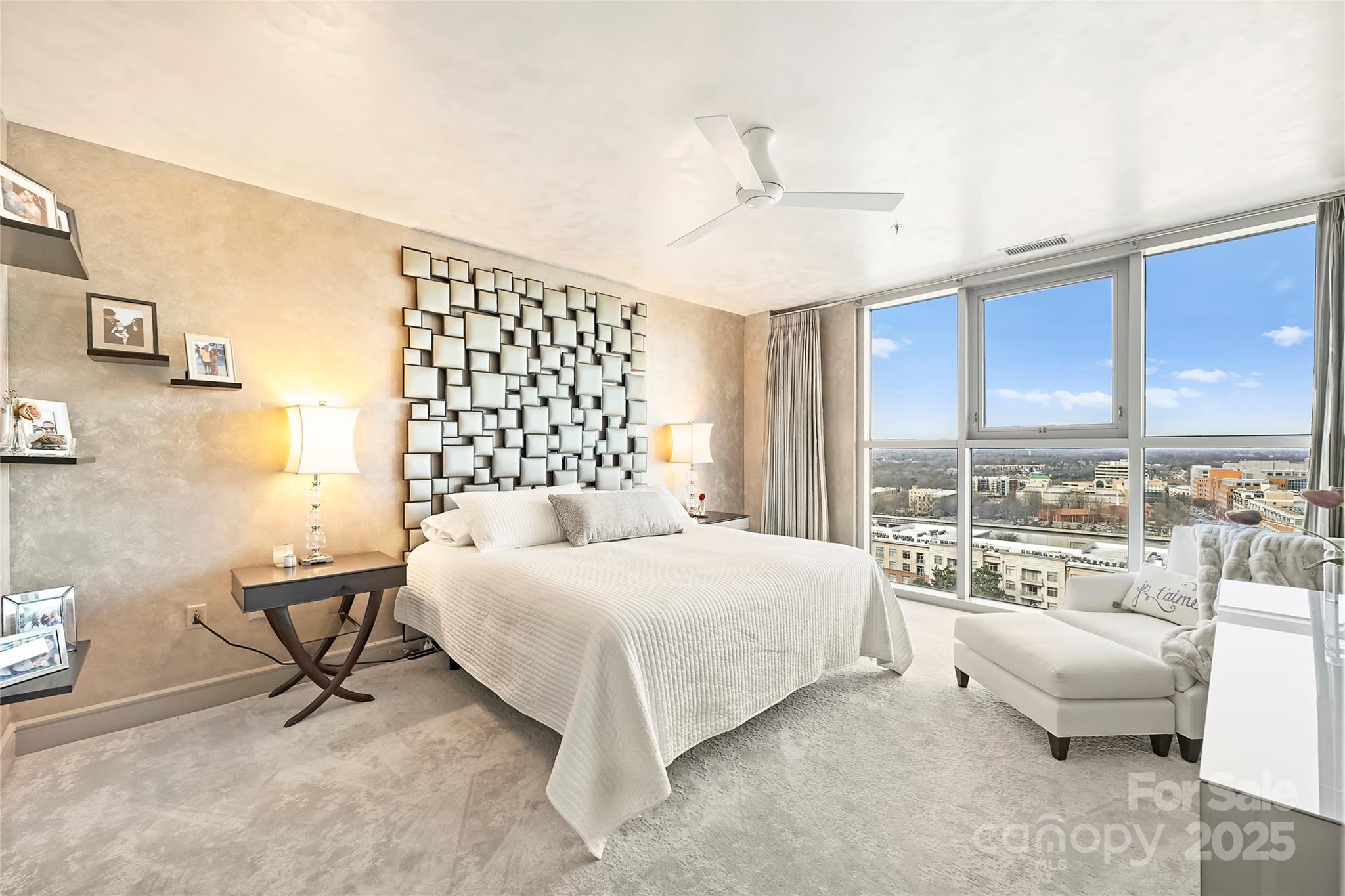 333 W Trade Street Unit: 1204