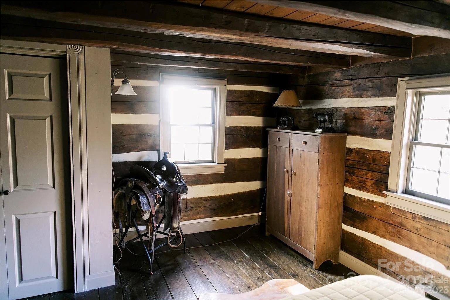 1534 NC Hwy 194 Highway