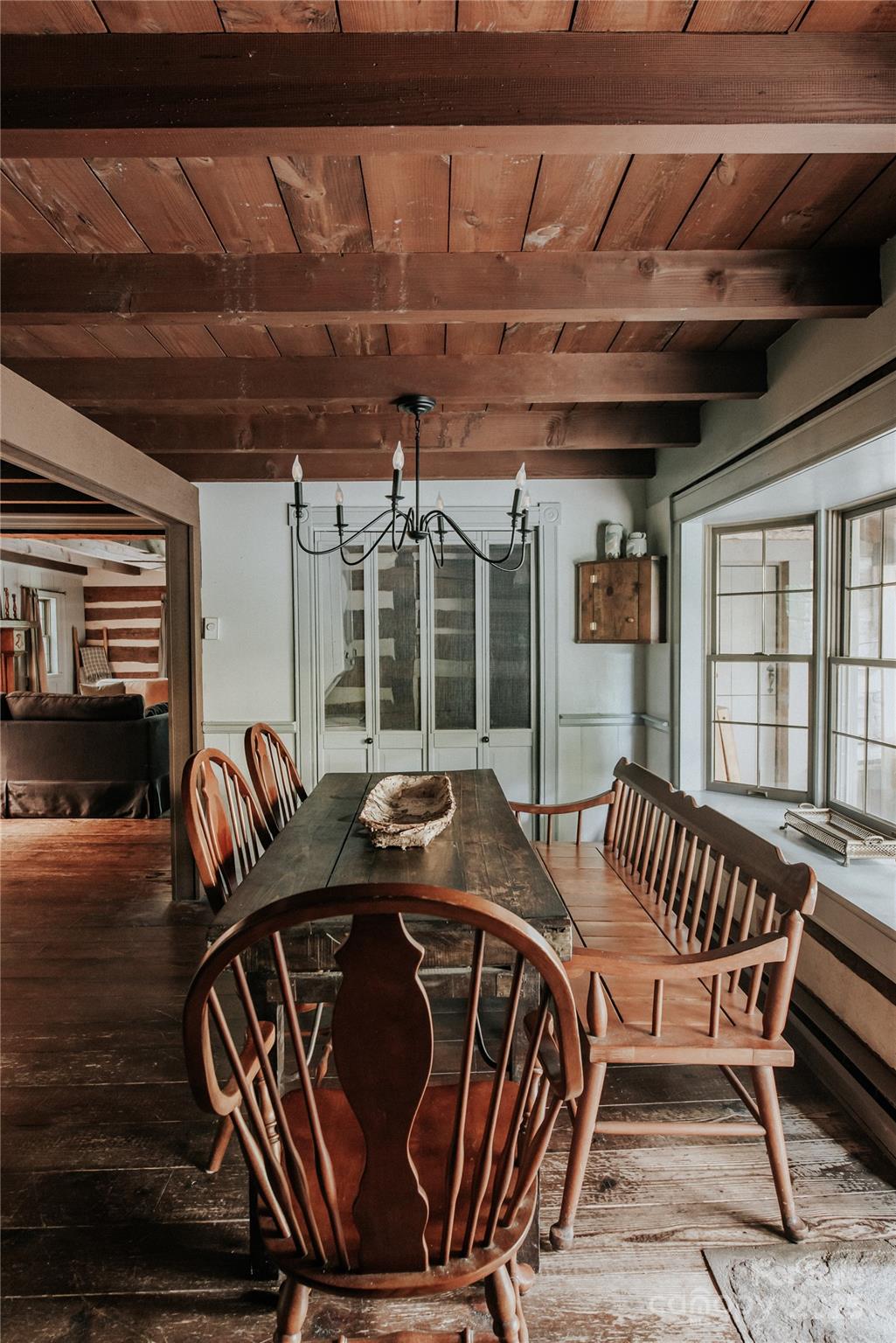 1534 NC Hwy 194 Highway