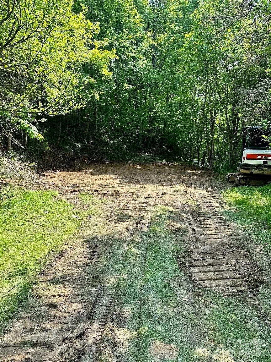 1534 NC Hwy 194 Highway