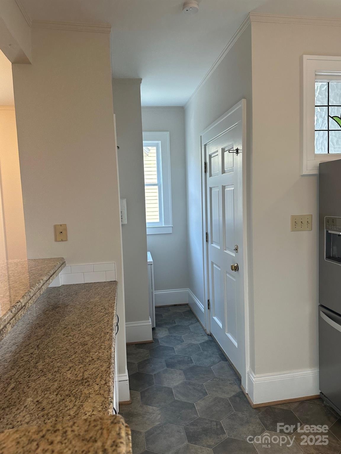 407 W 9th Street Unit: A