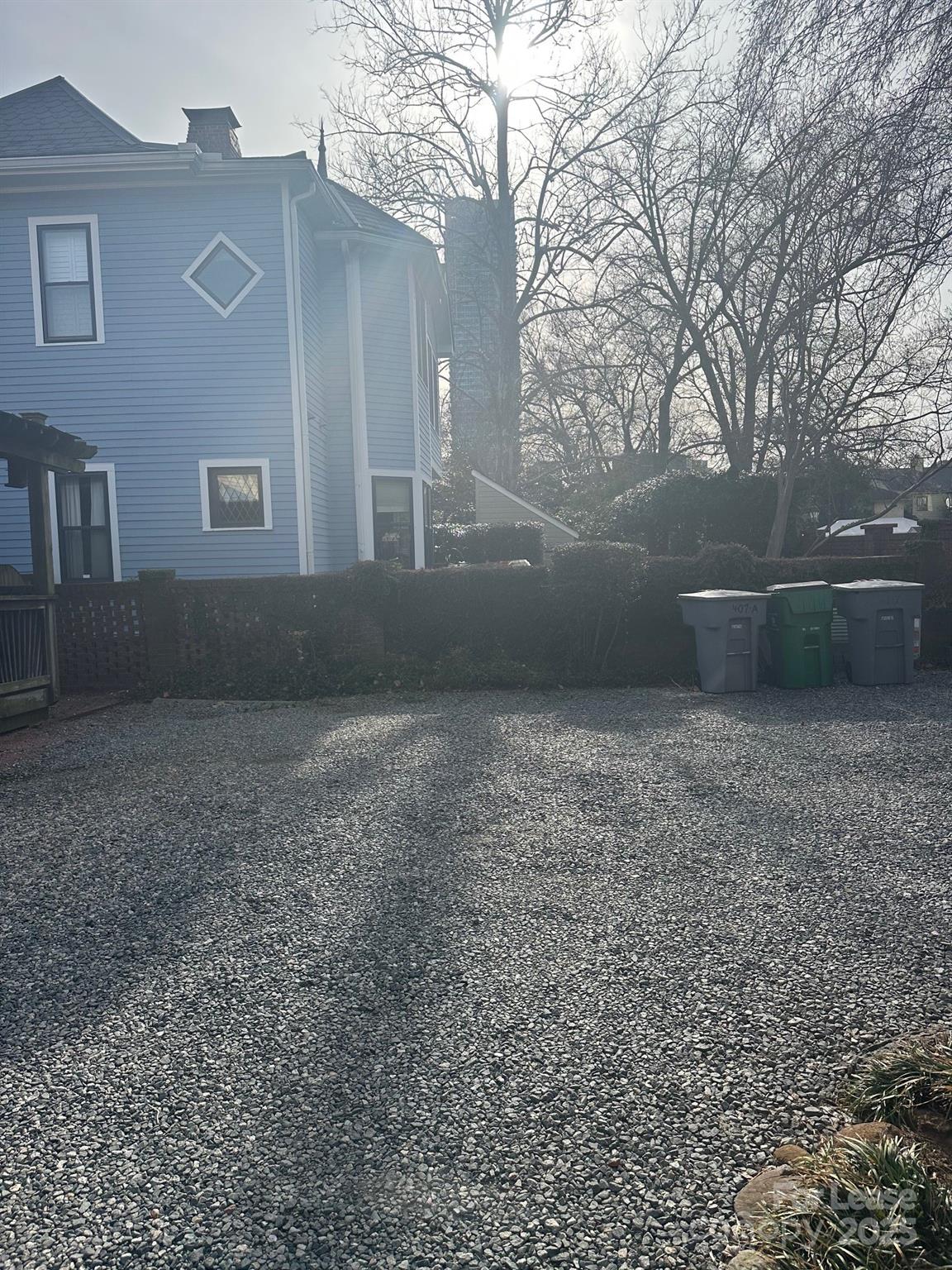 407 W 9th Street Unit: A