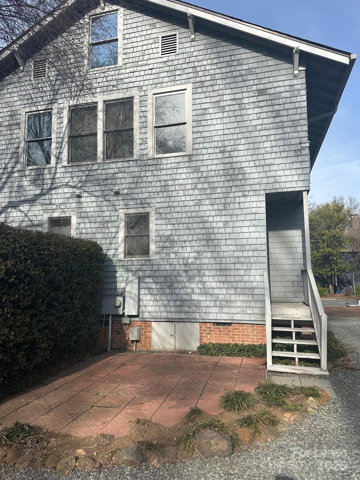 407 W 9th Street Unit: A