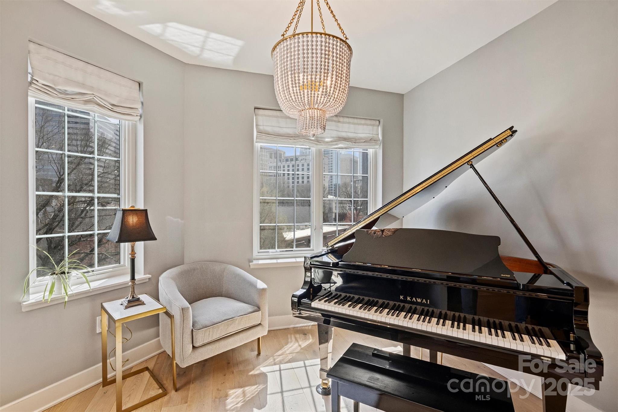 300 W 5th Street Unit: 711