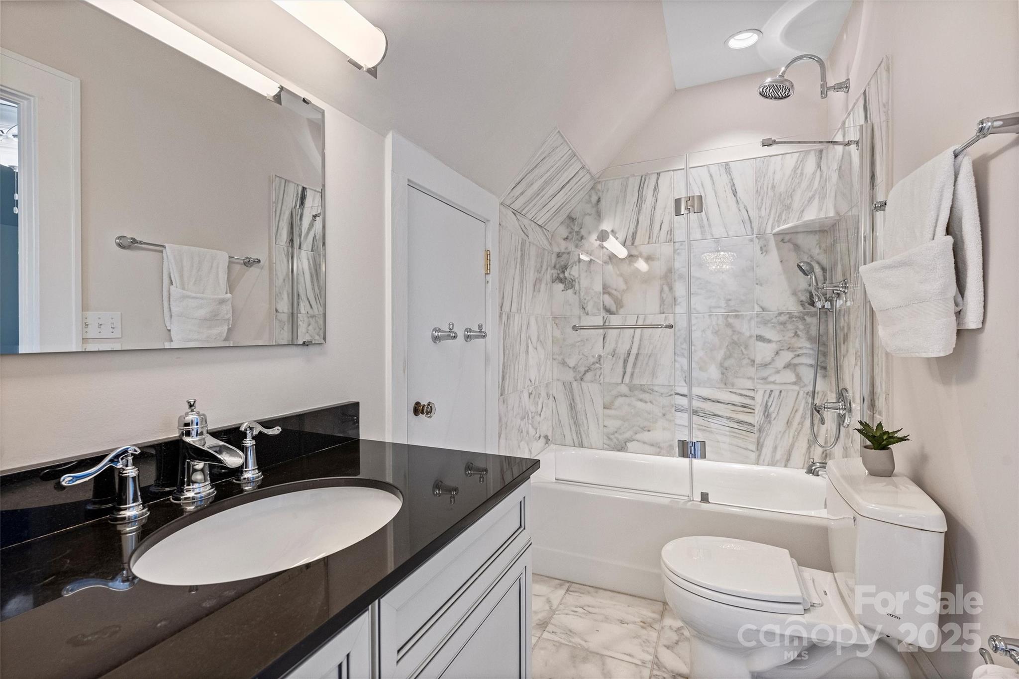 2021 Dilworth Road W