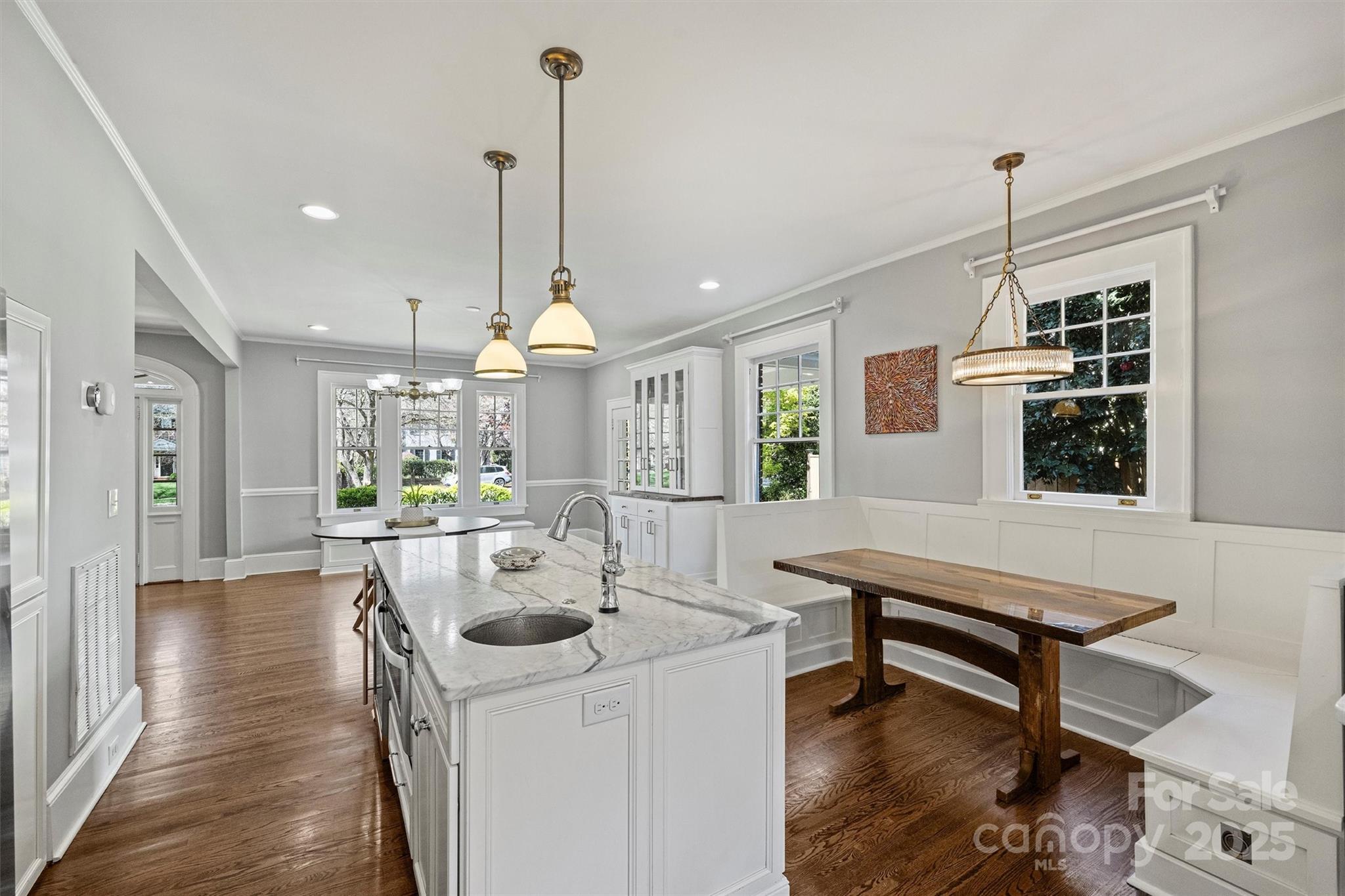 2021 Dilworth Road W