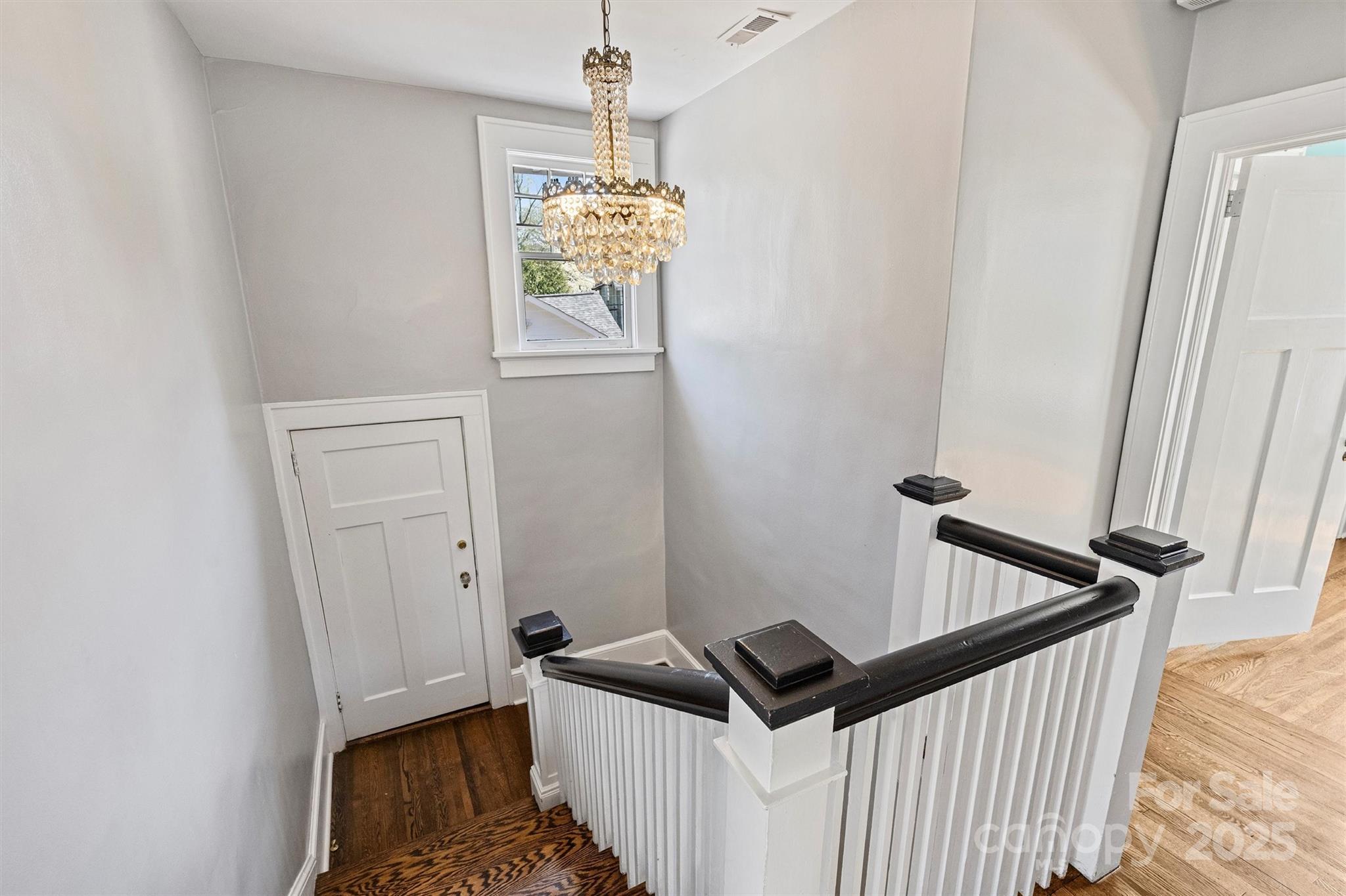 2021 Dilworth Road W