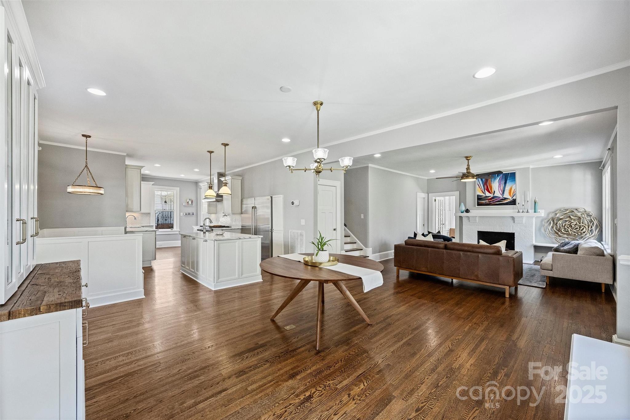 2021 Dilworth Road W