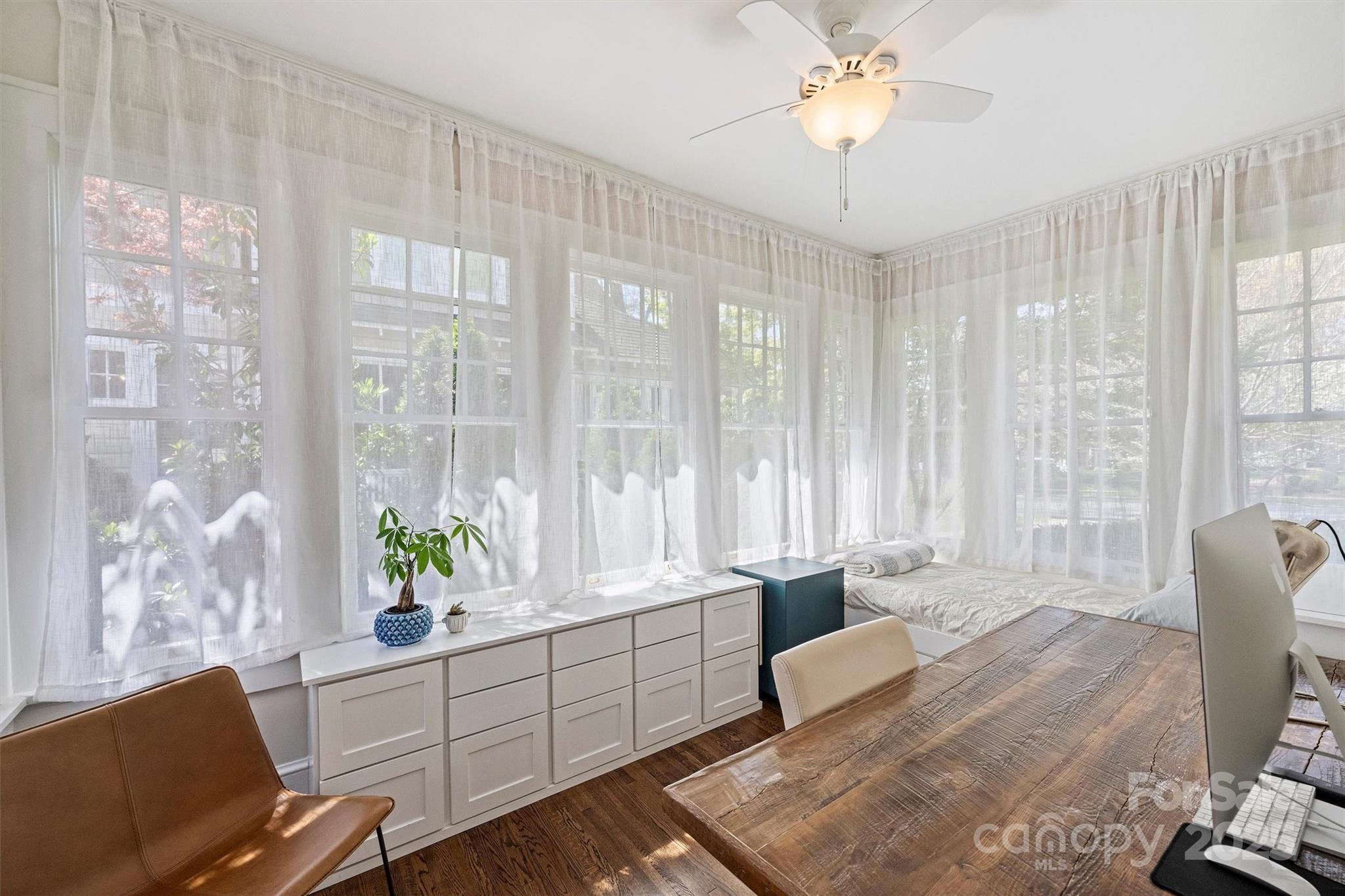 2021 Dilworth Road W