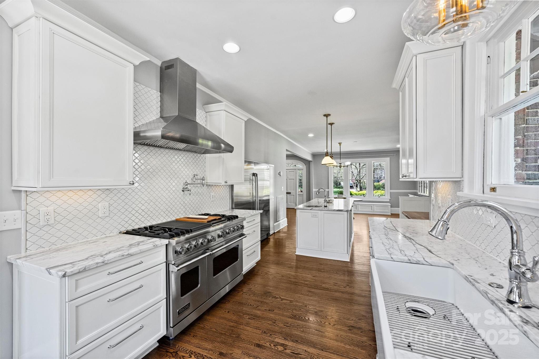 2021 Dilworth Road W