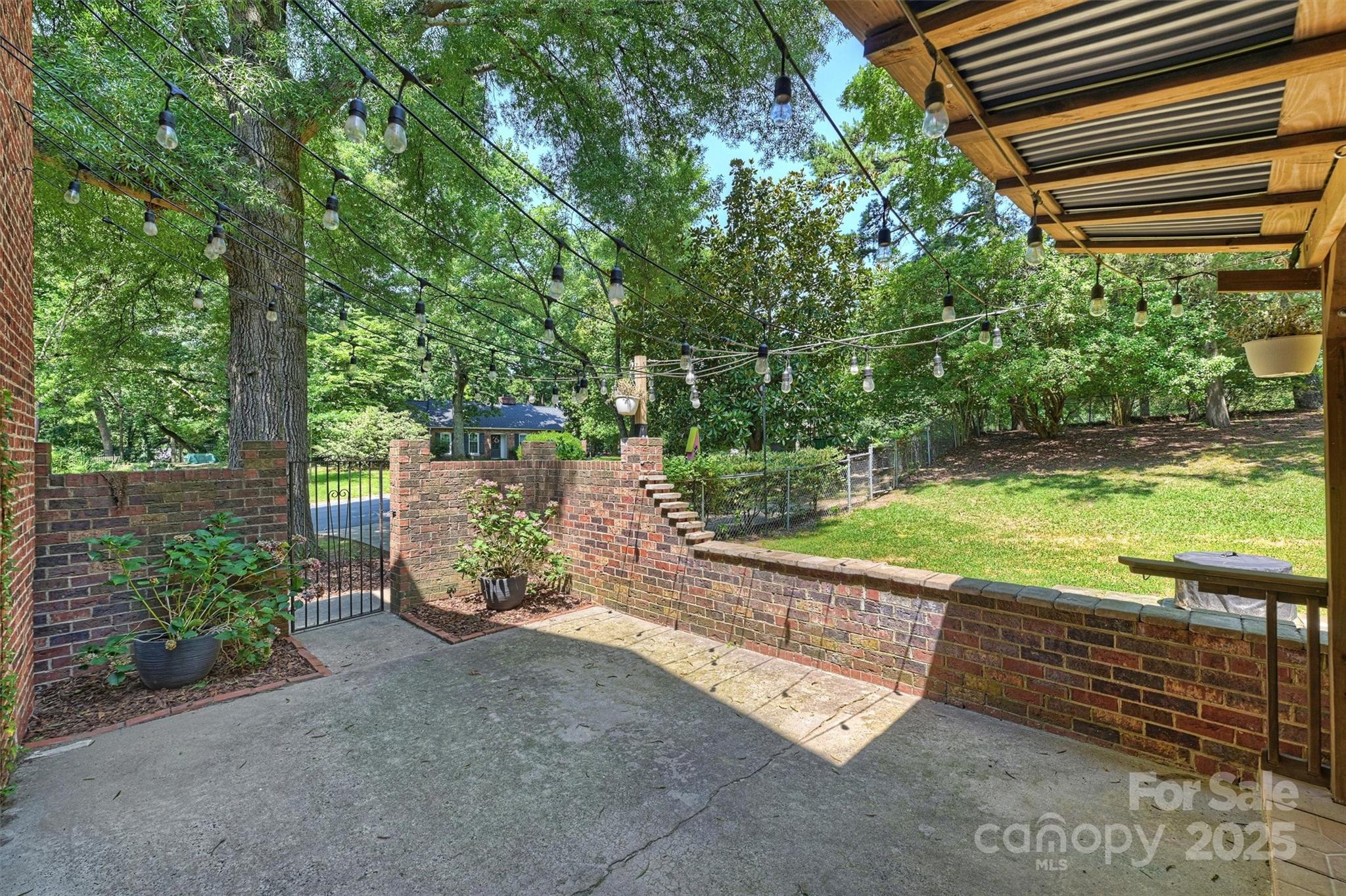 2301 Seth Thomas Road