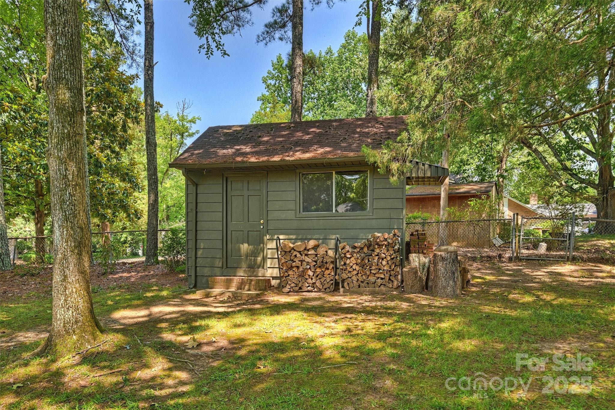 2301 Seth Thomas Road