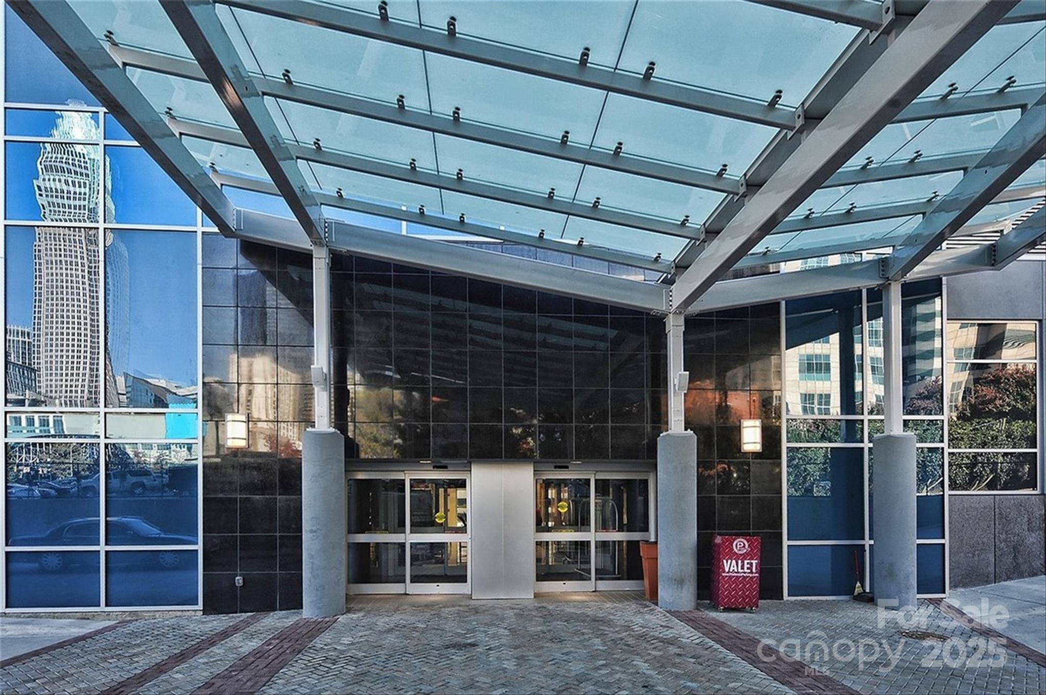 222 S Caldwell Street Unit: 1812