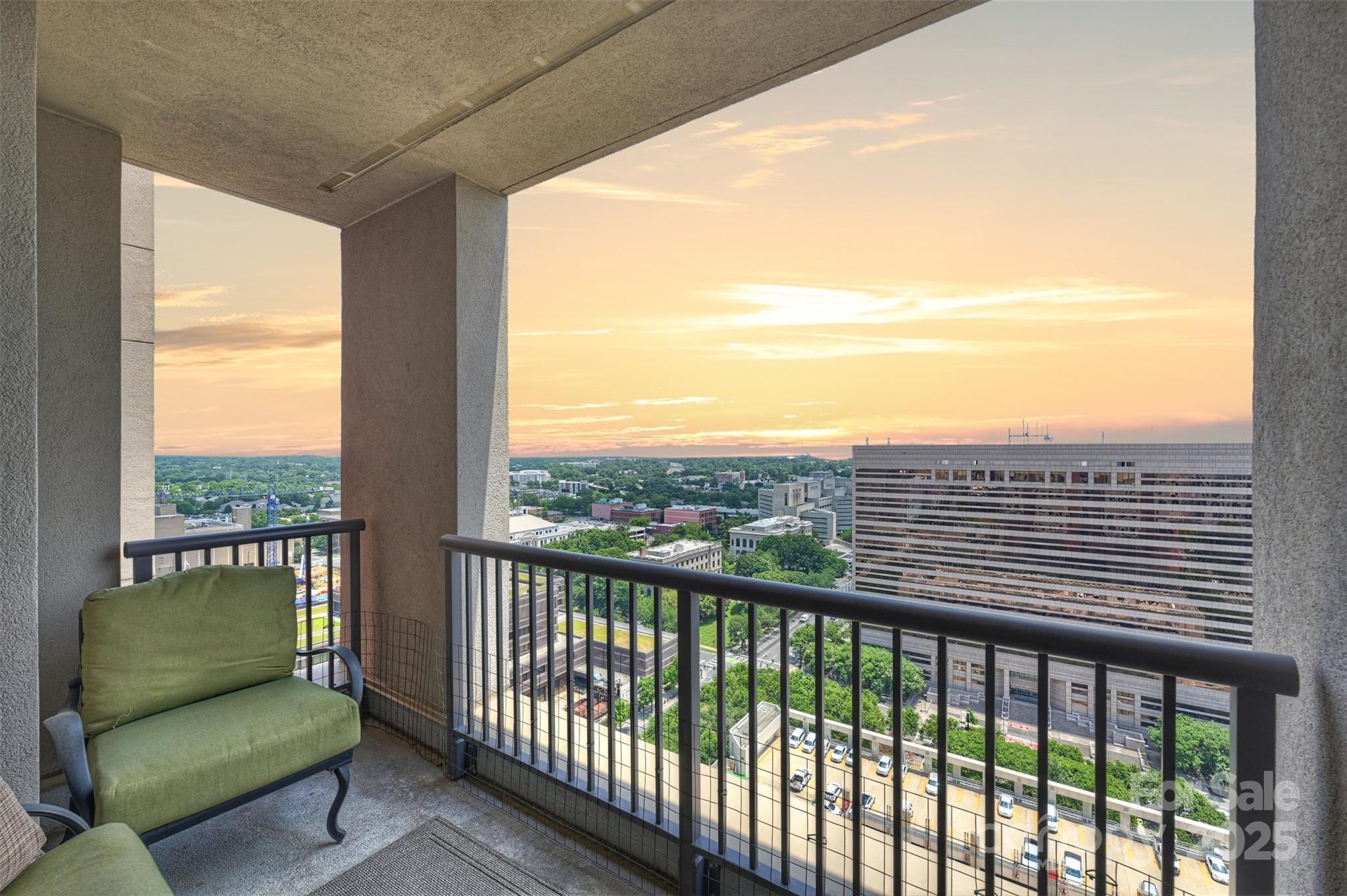 222 S Caldwell Street Unit: 1812