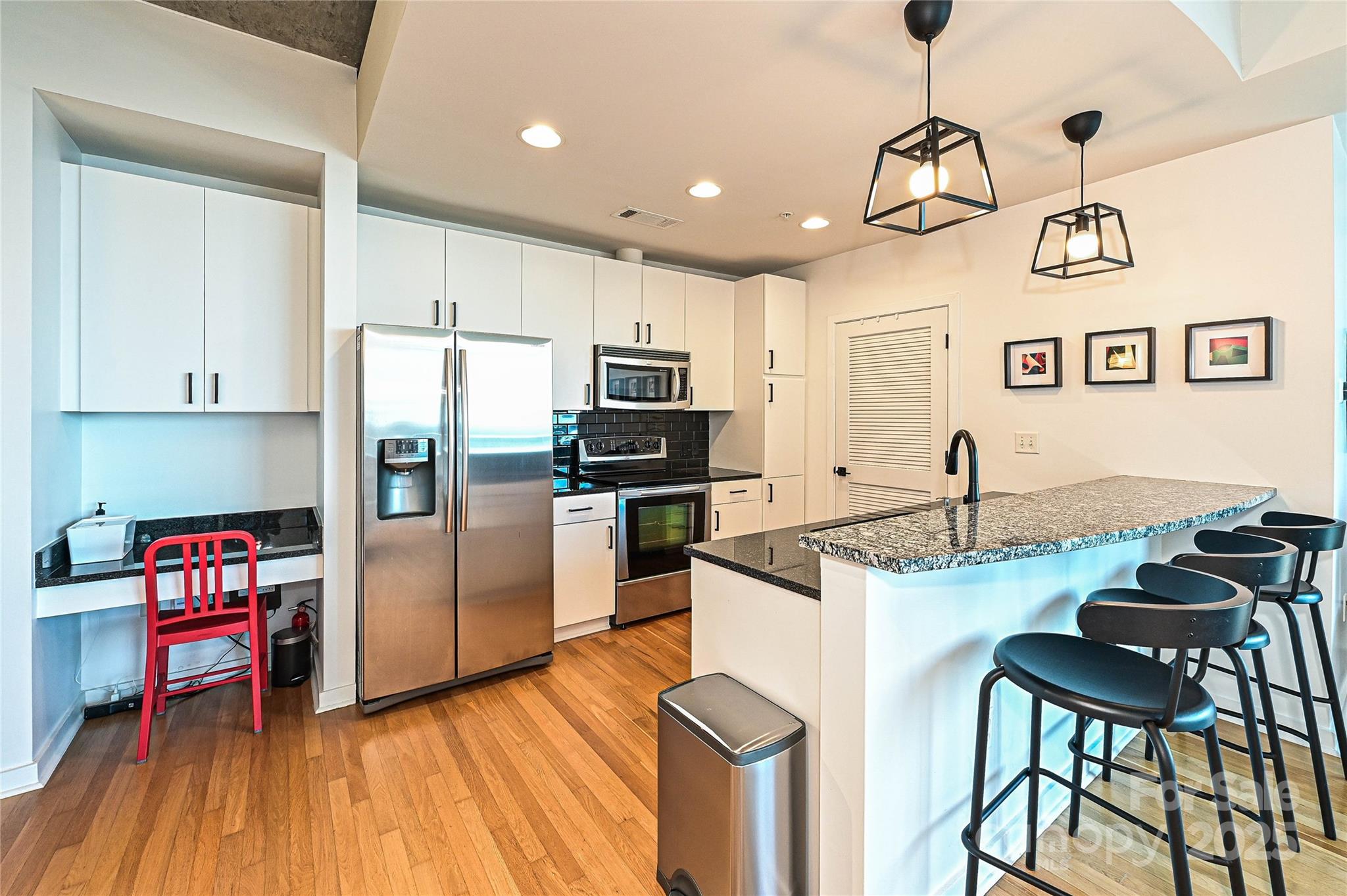 210 N Church Street Unit: 2013