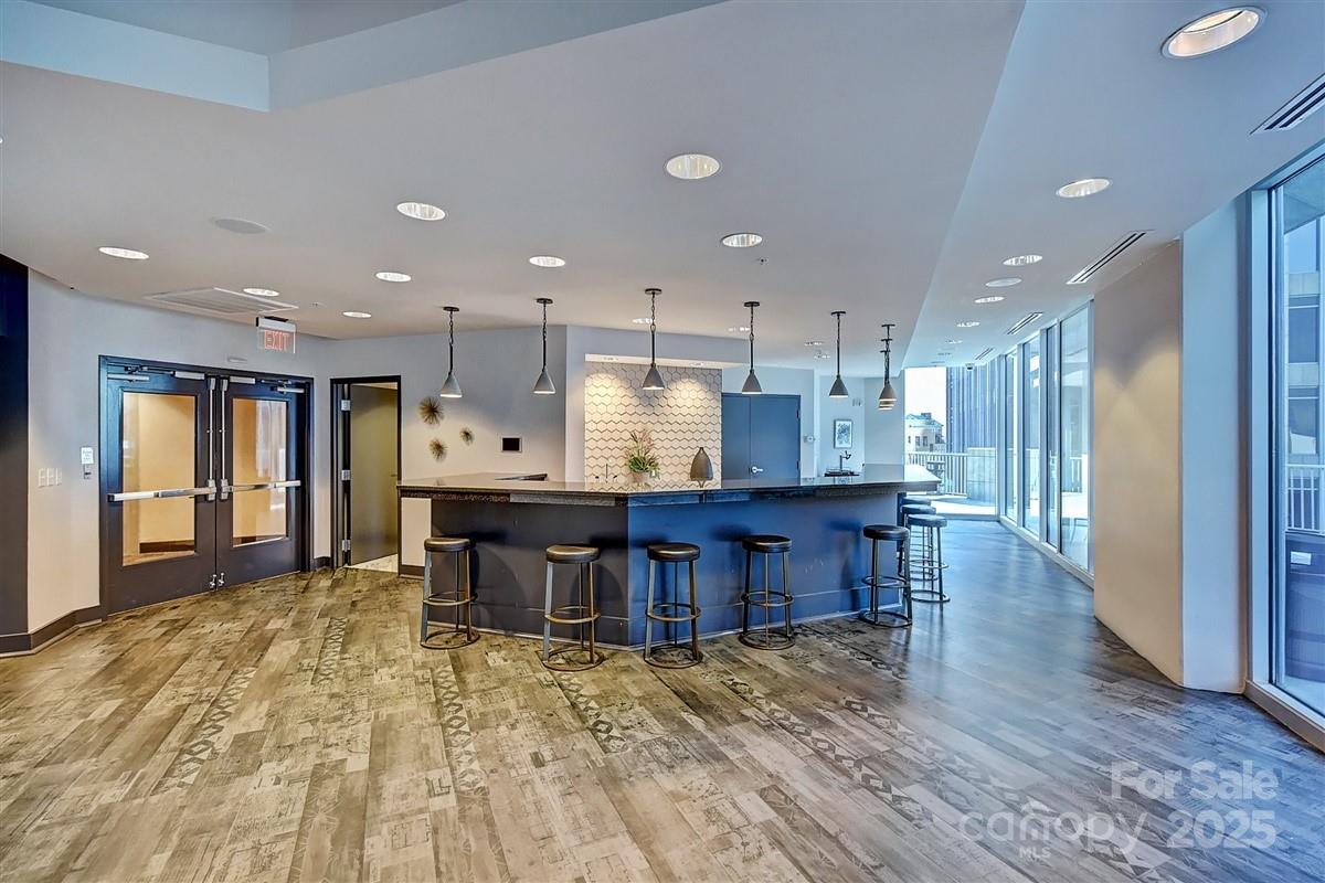 210 N Church Street Unit: 2013