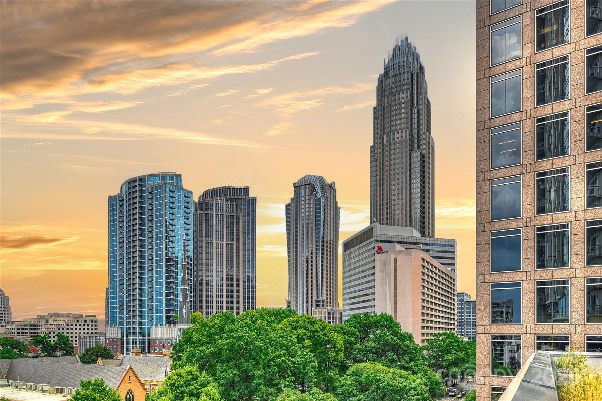 333 W Trade Street Unit: 700