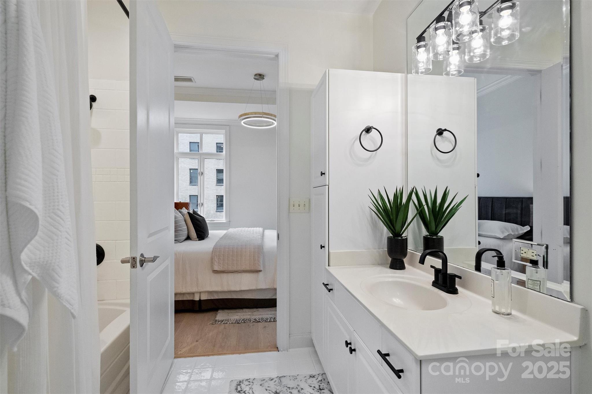 230 S Tryon Street Unit: 403