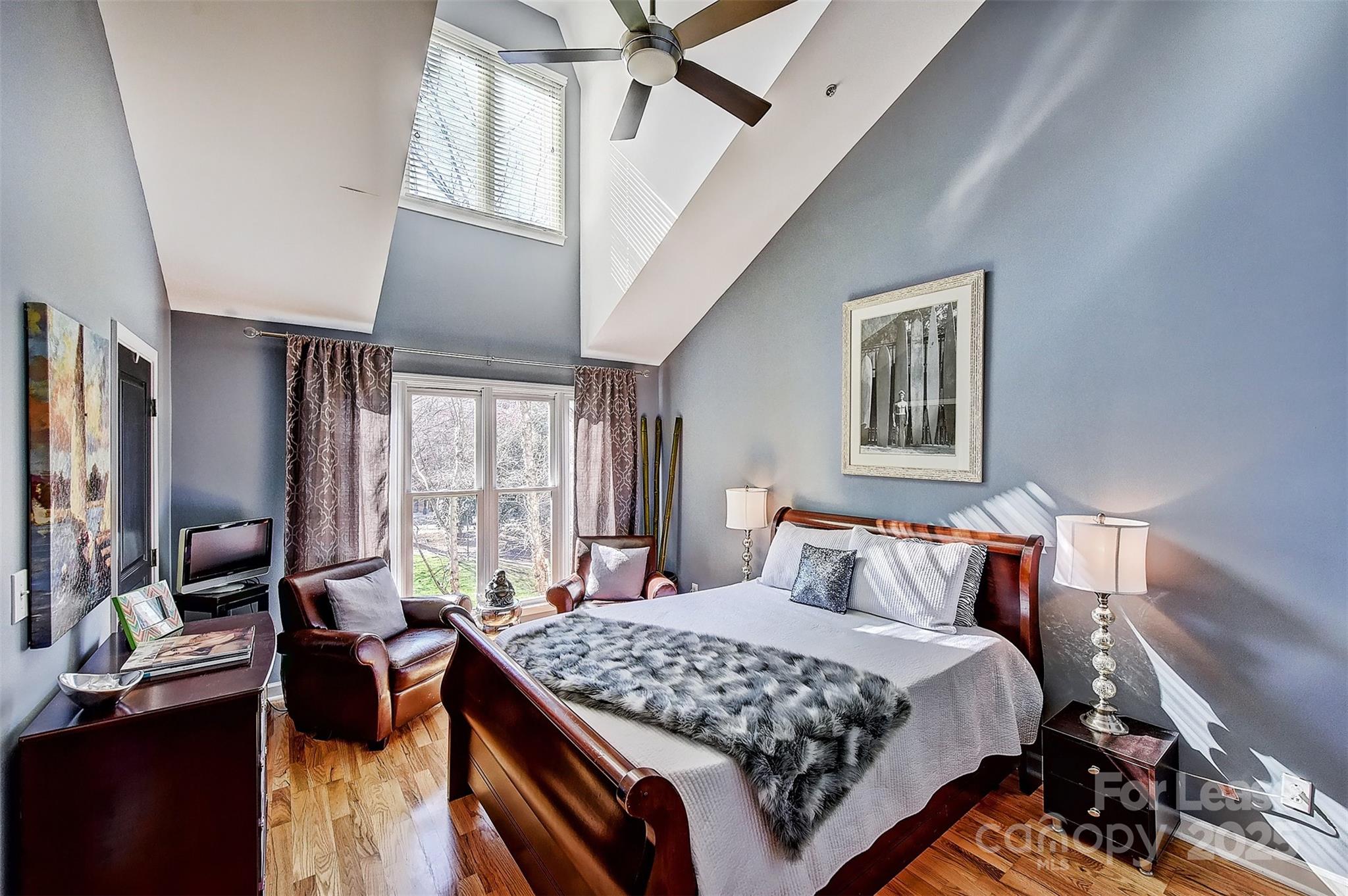 343 W 7th Street