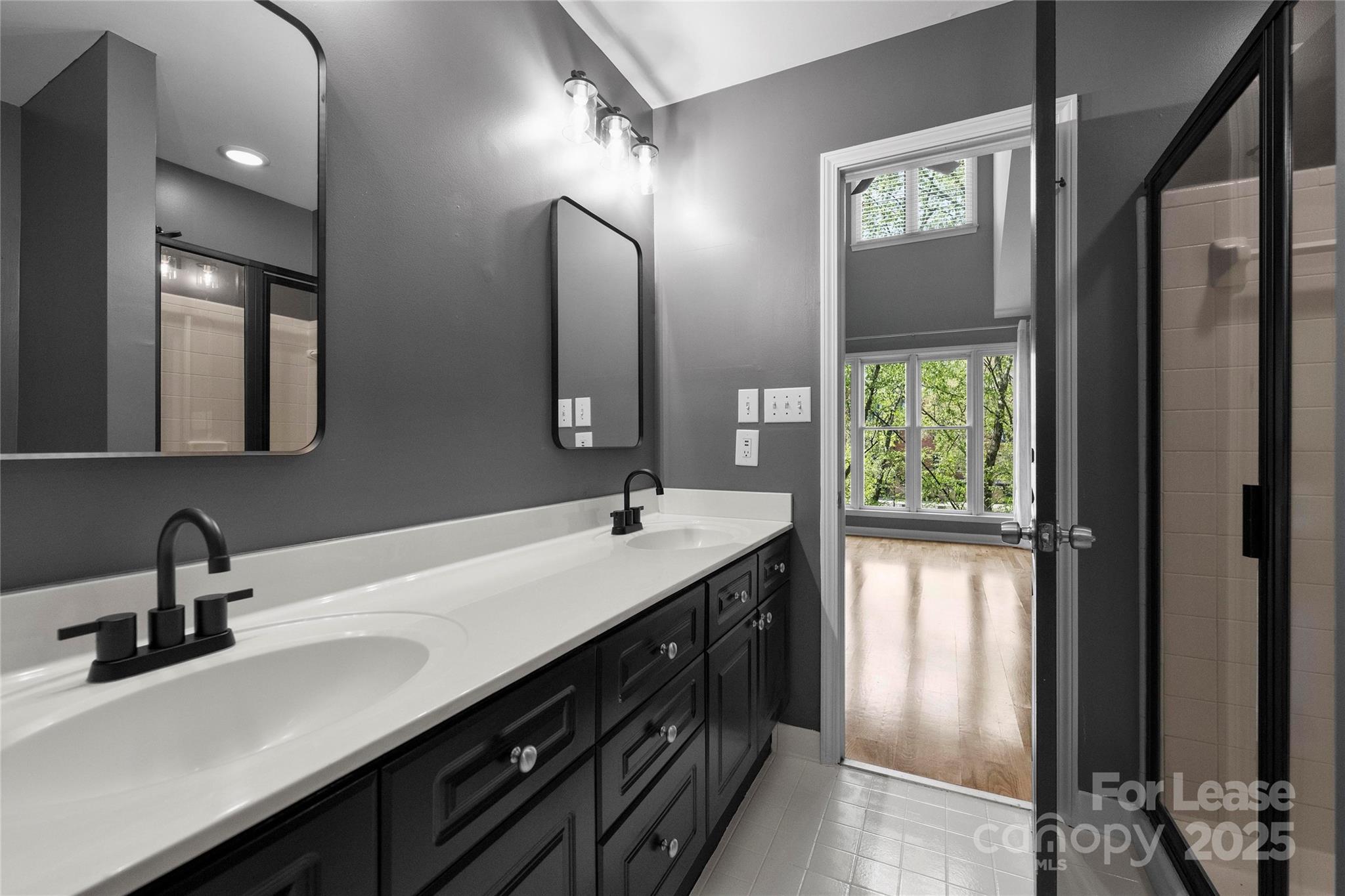 343 W 7th Street