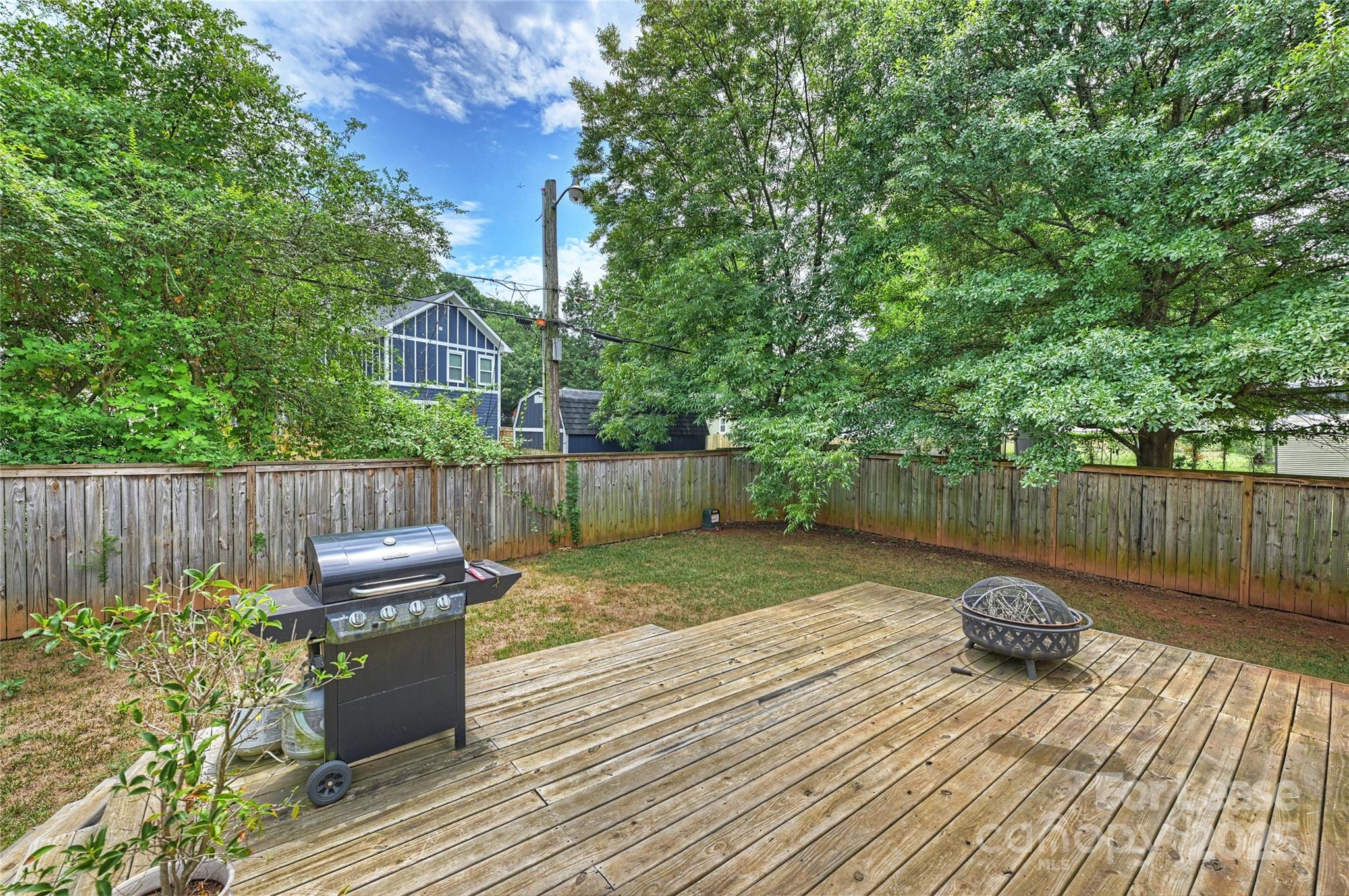 126 N Smallwood Place