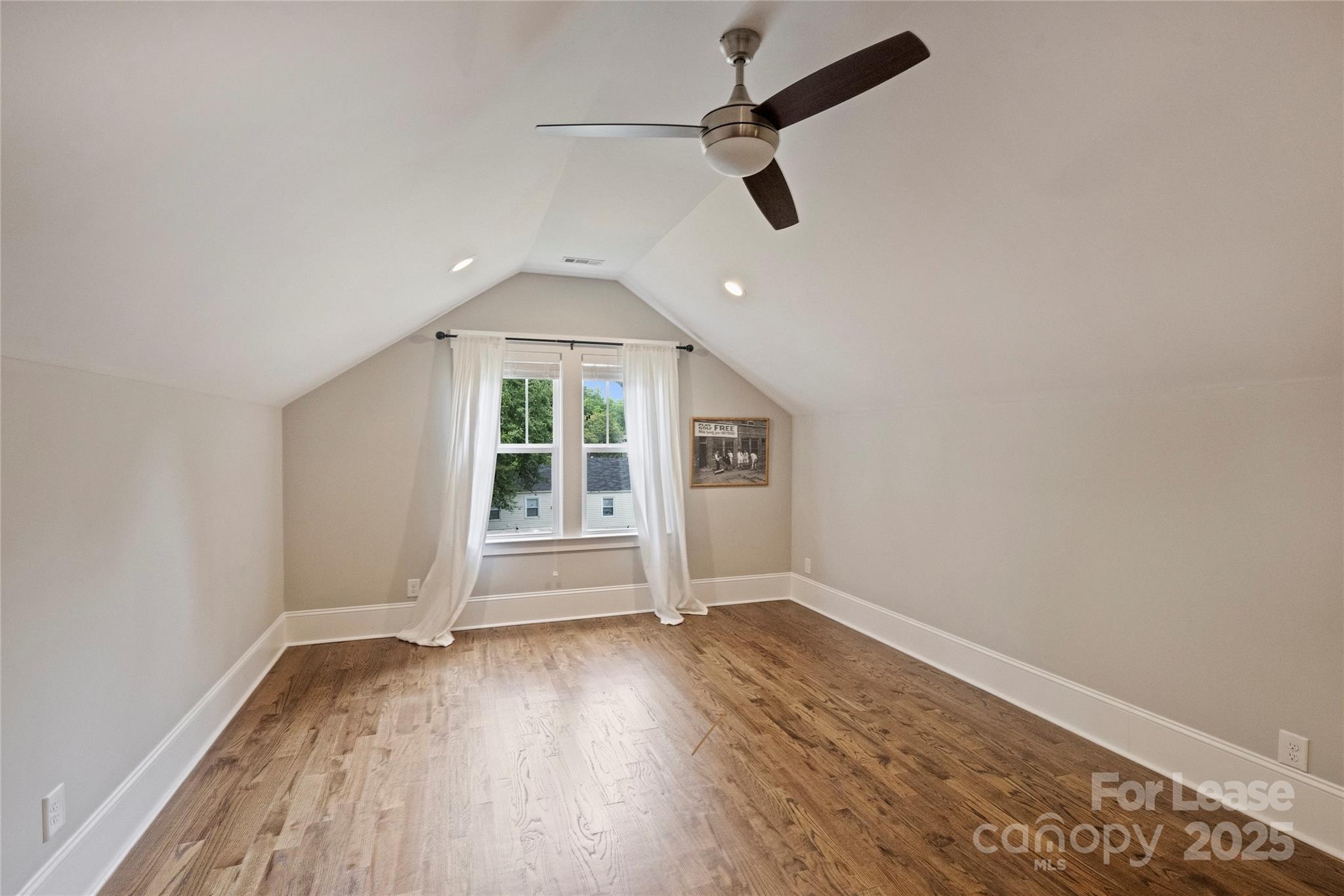 126 N Smallwood Place