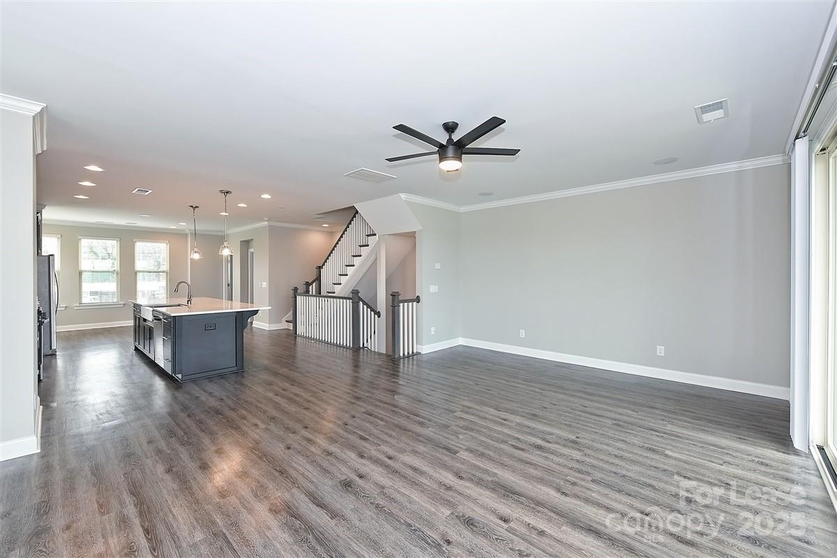 2635 Statesville Avenue