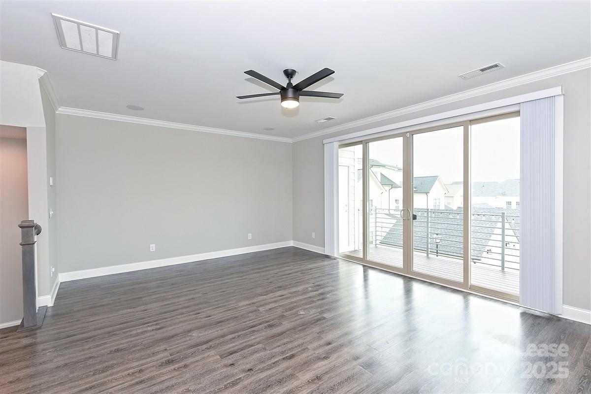 2635 Statesville Avenue