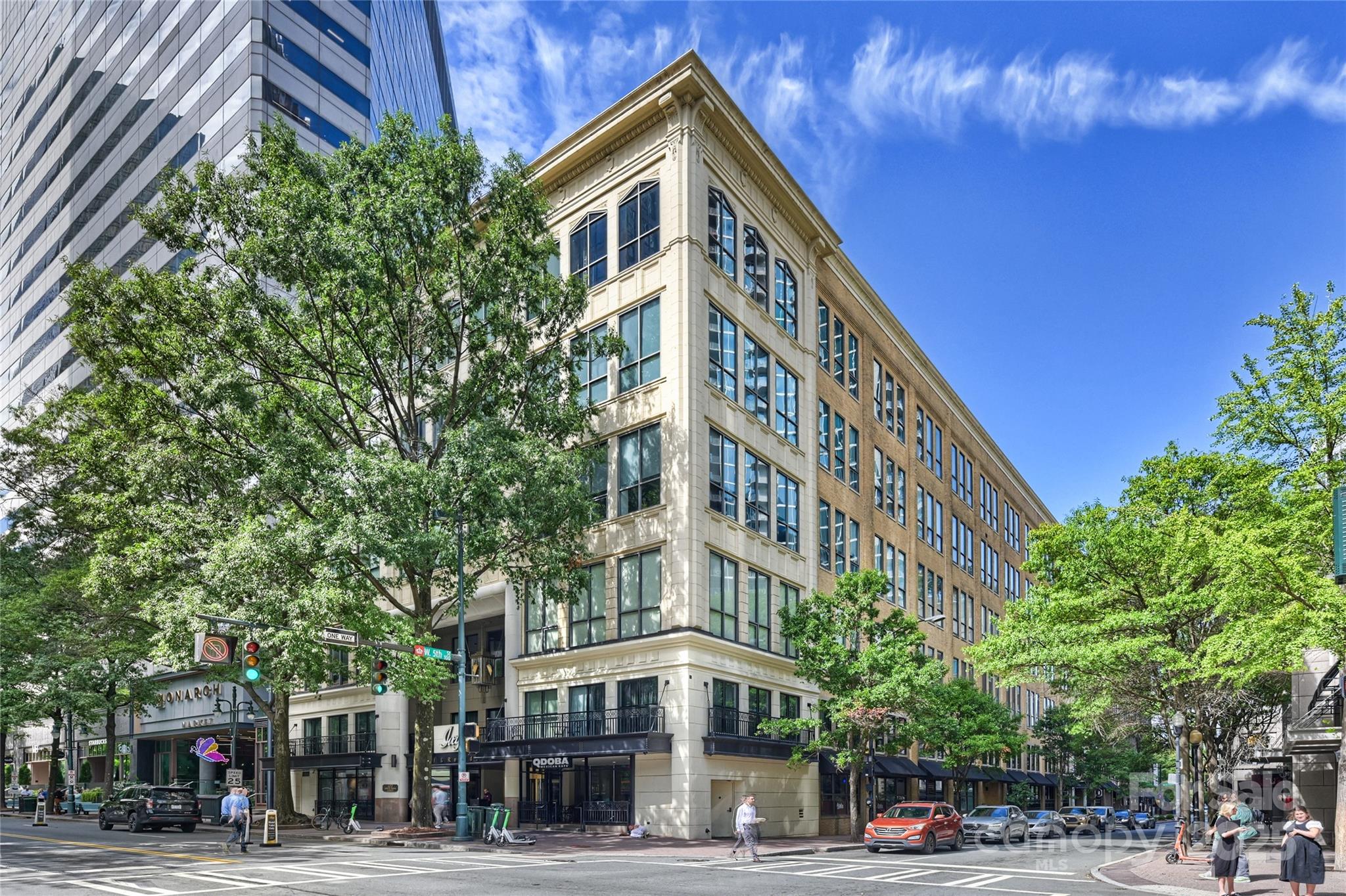 127 N Tryon Street Unit: 615