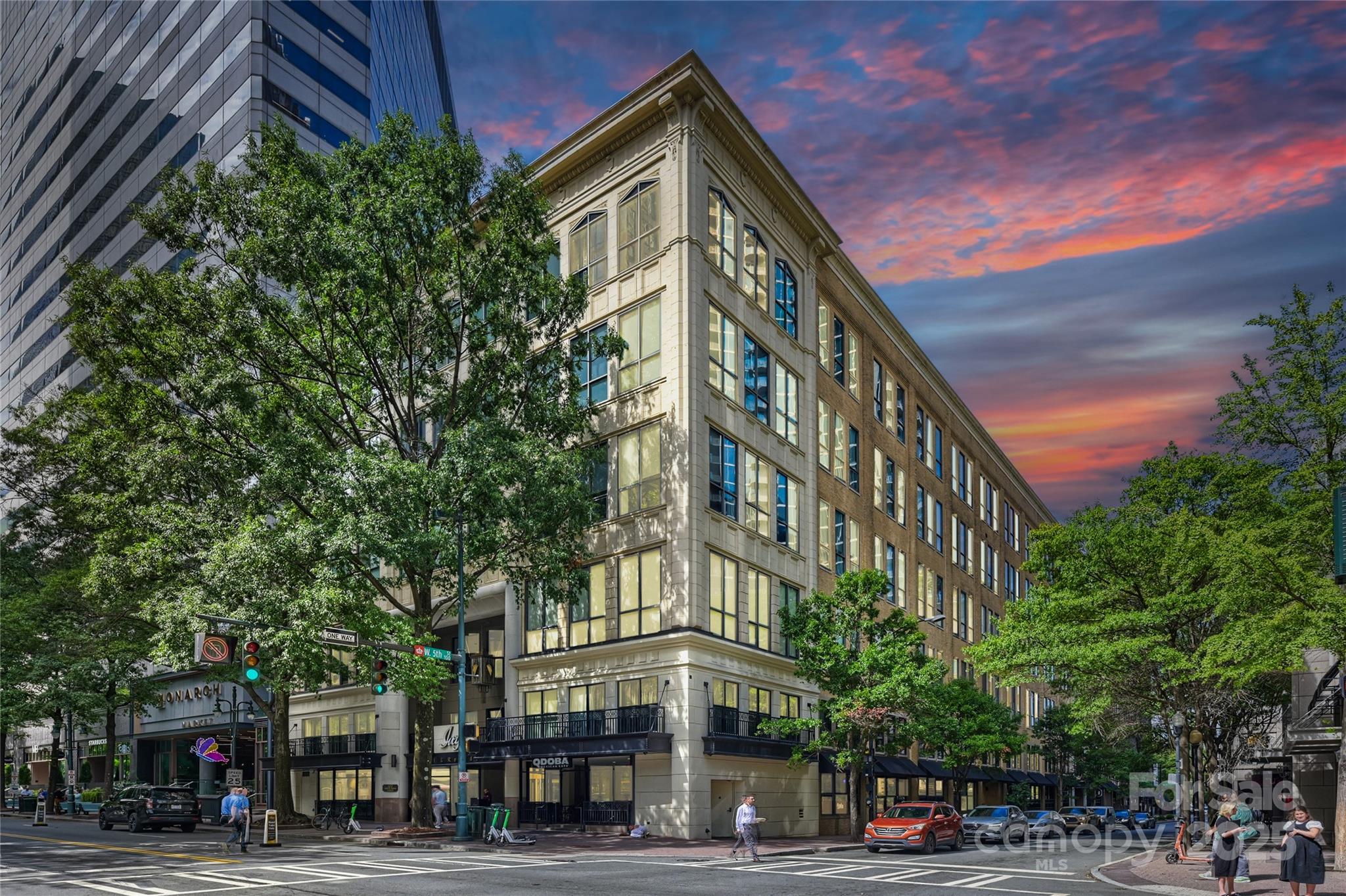127 N Tryon Street Unit: 615