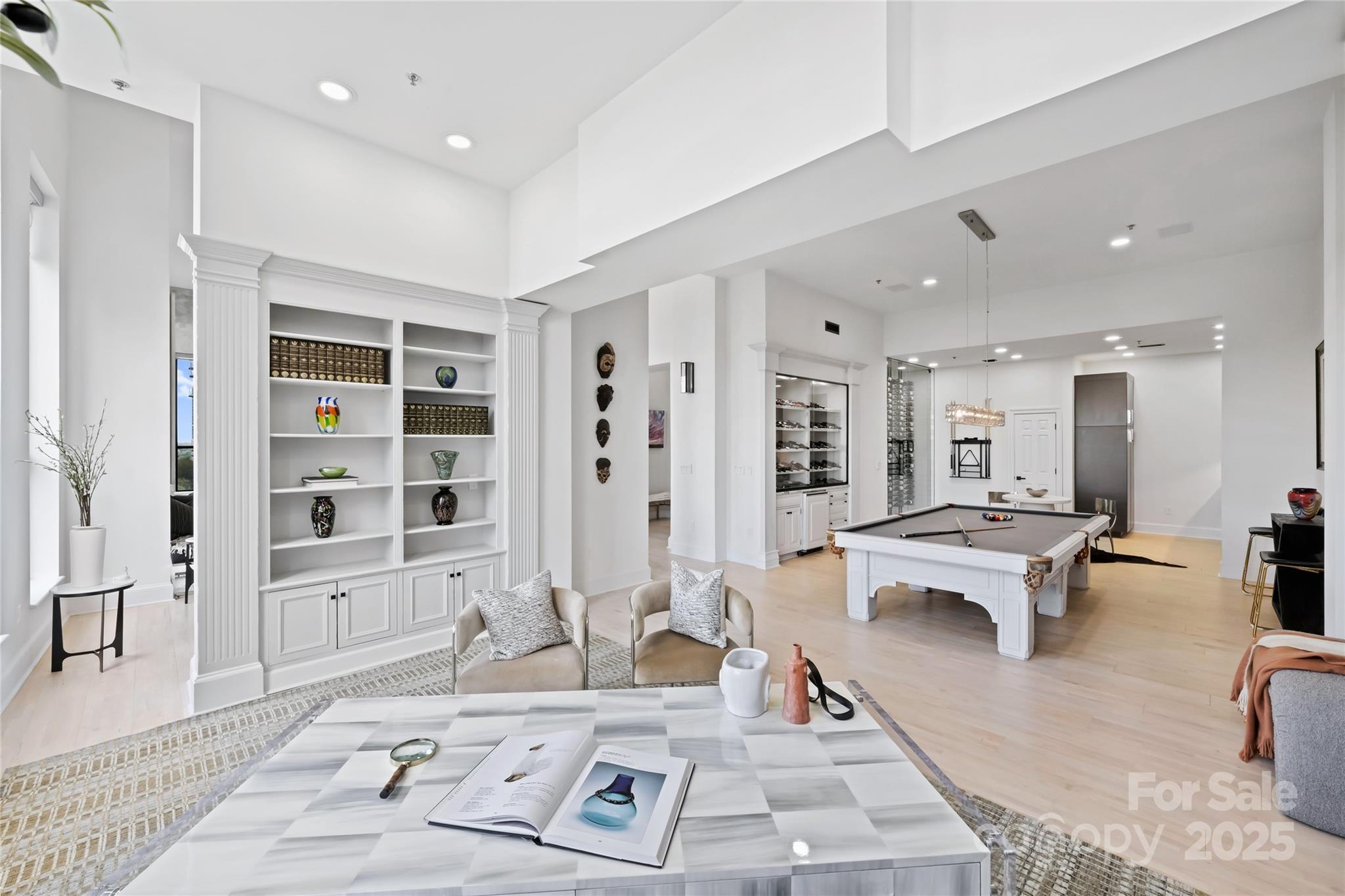 127 N Tryon Street Unit: 615