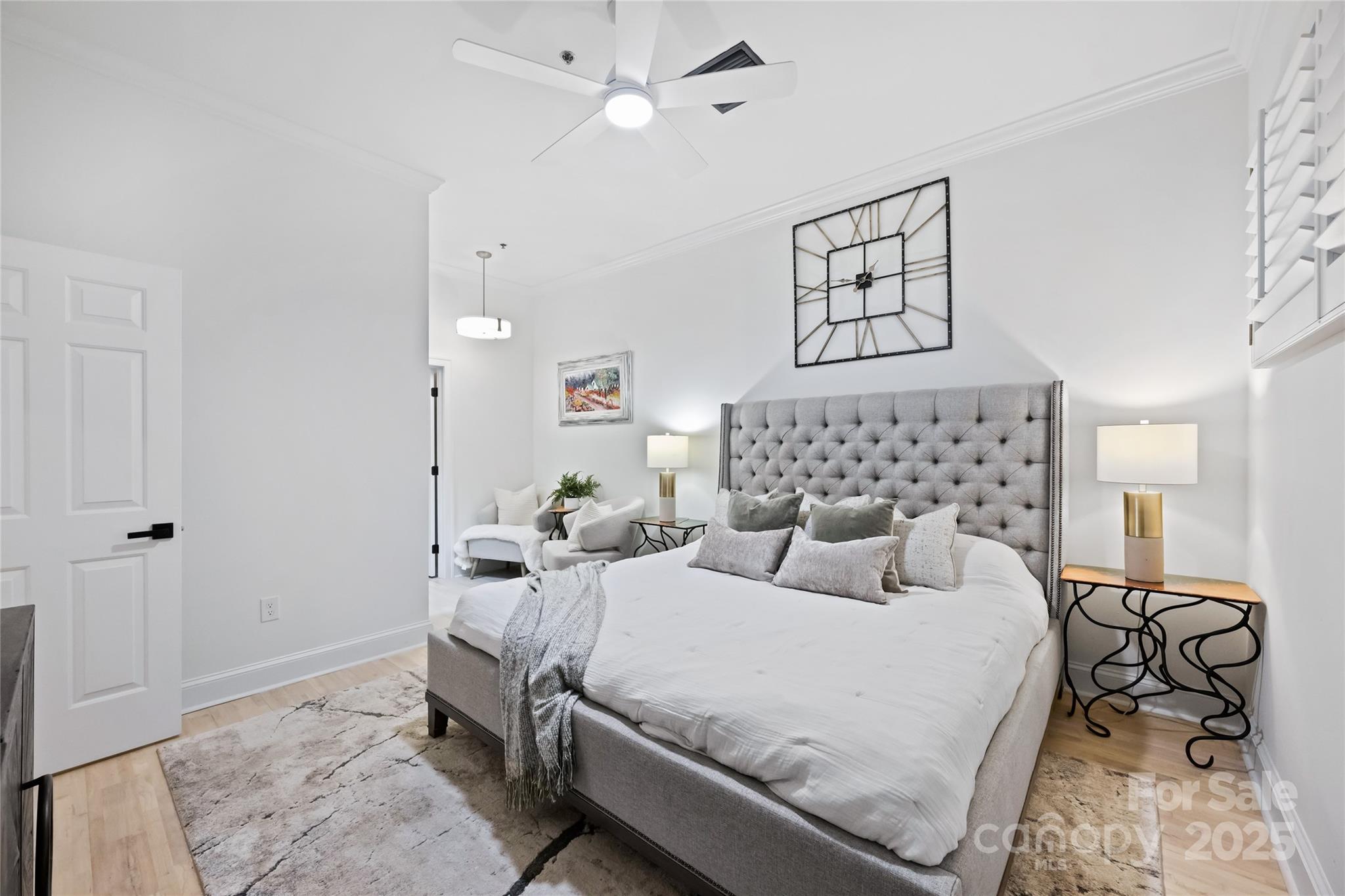 127 N Tryon Street Unit: 615