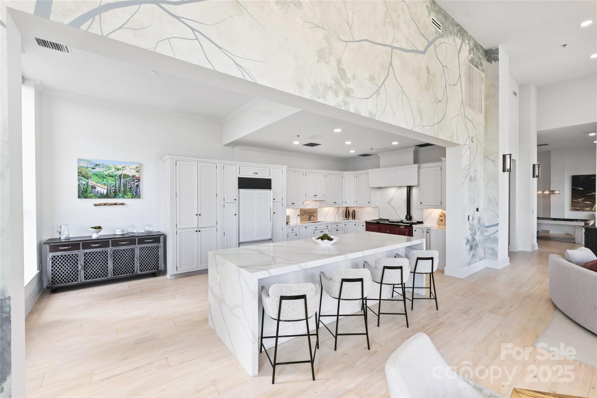 127 N Tryon Street Unit: 615