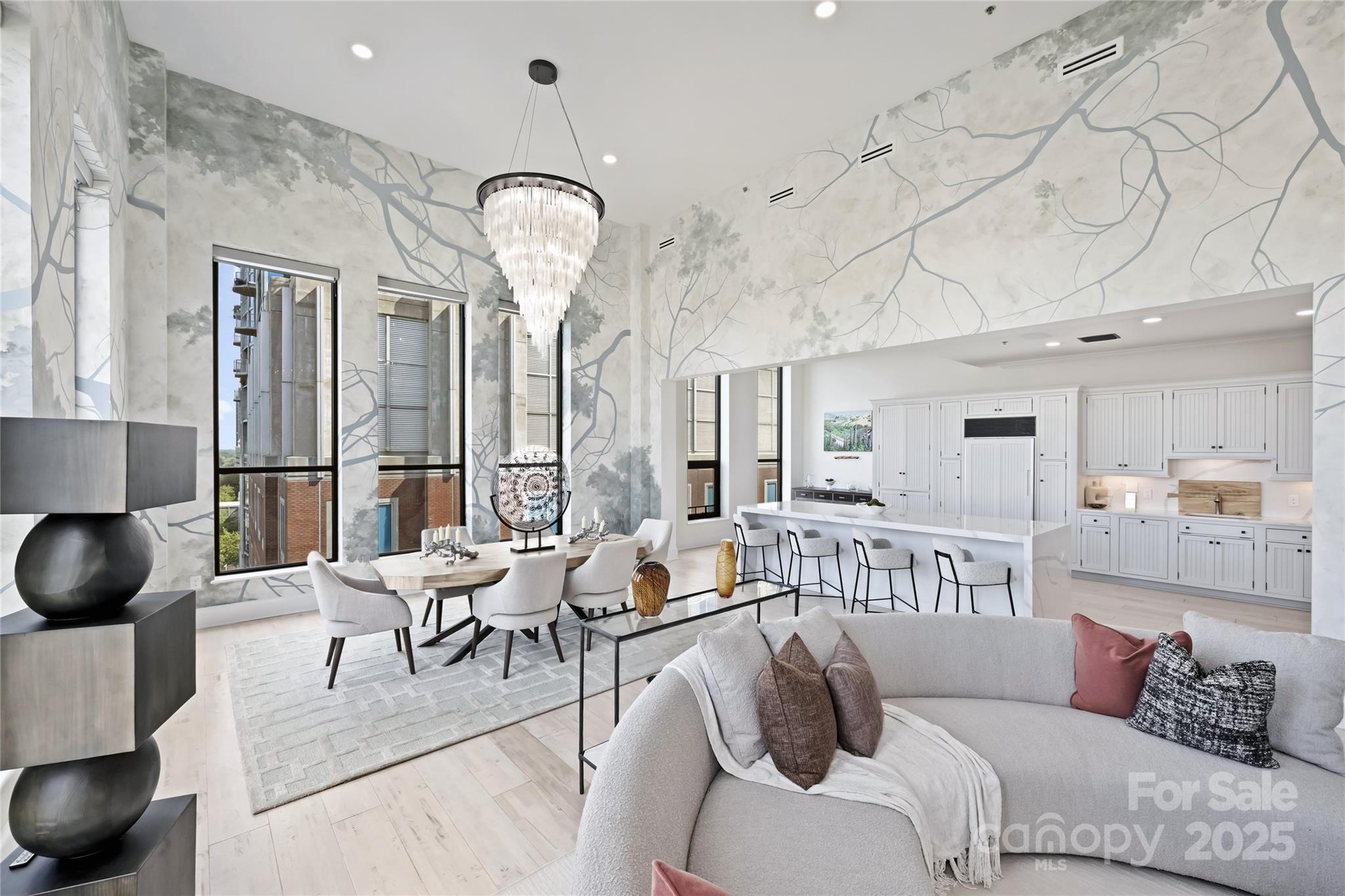 127 N Tryon Street Unit: 615