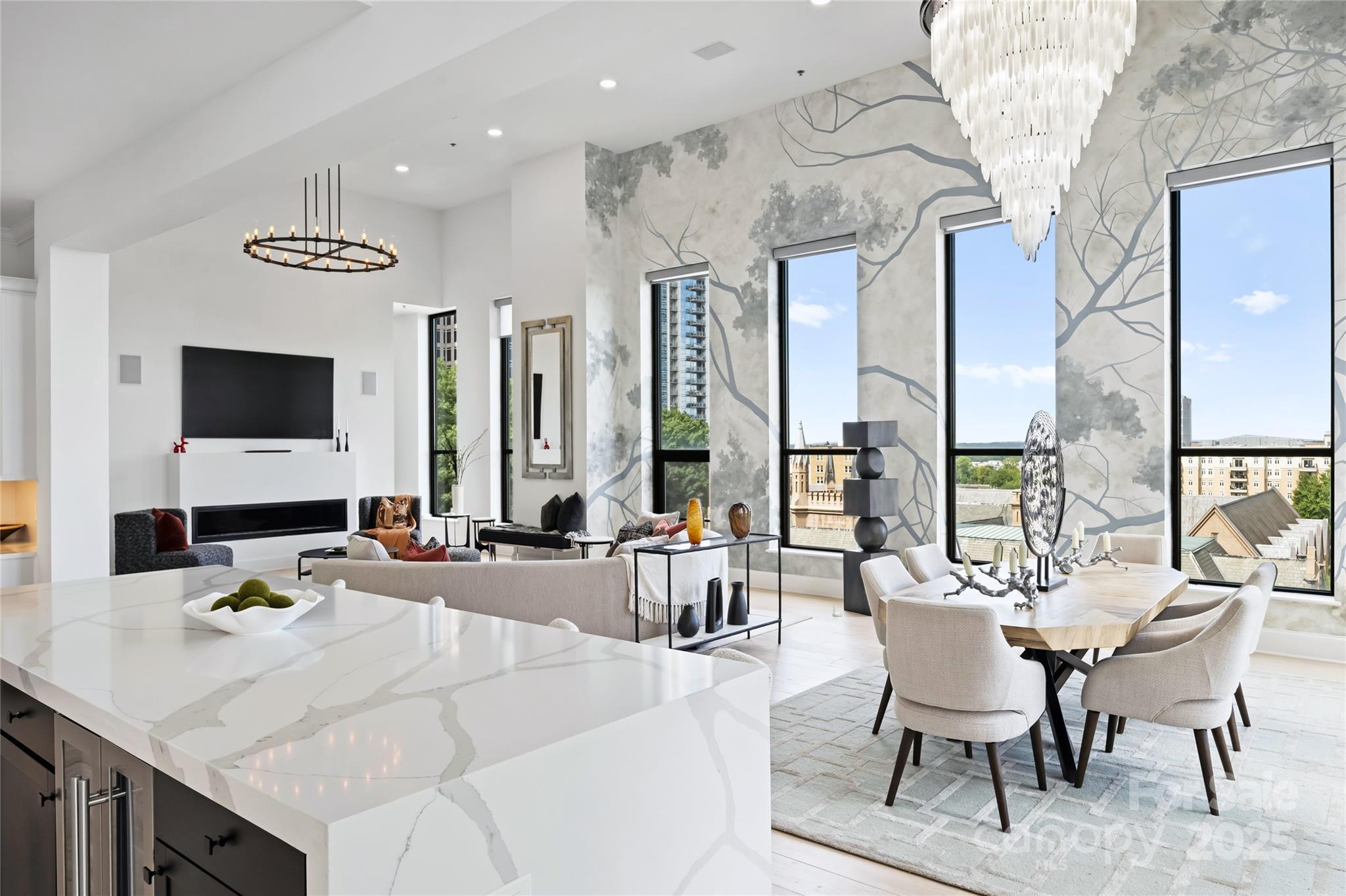 127 N Tryon Street Unit: 615