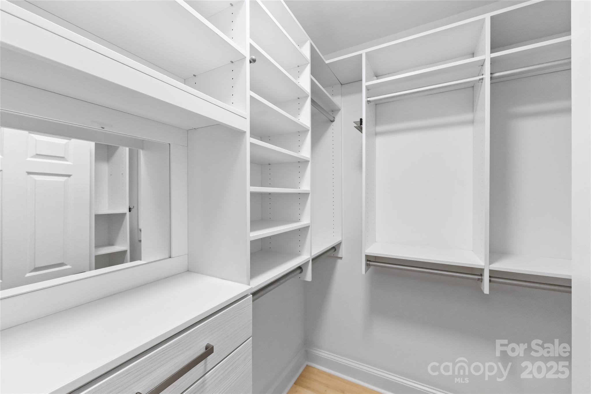 127 N Tryon Street Unit: 615