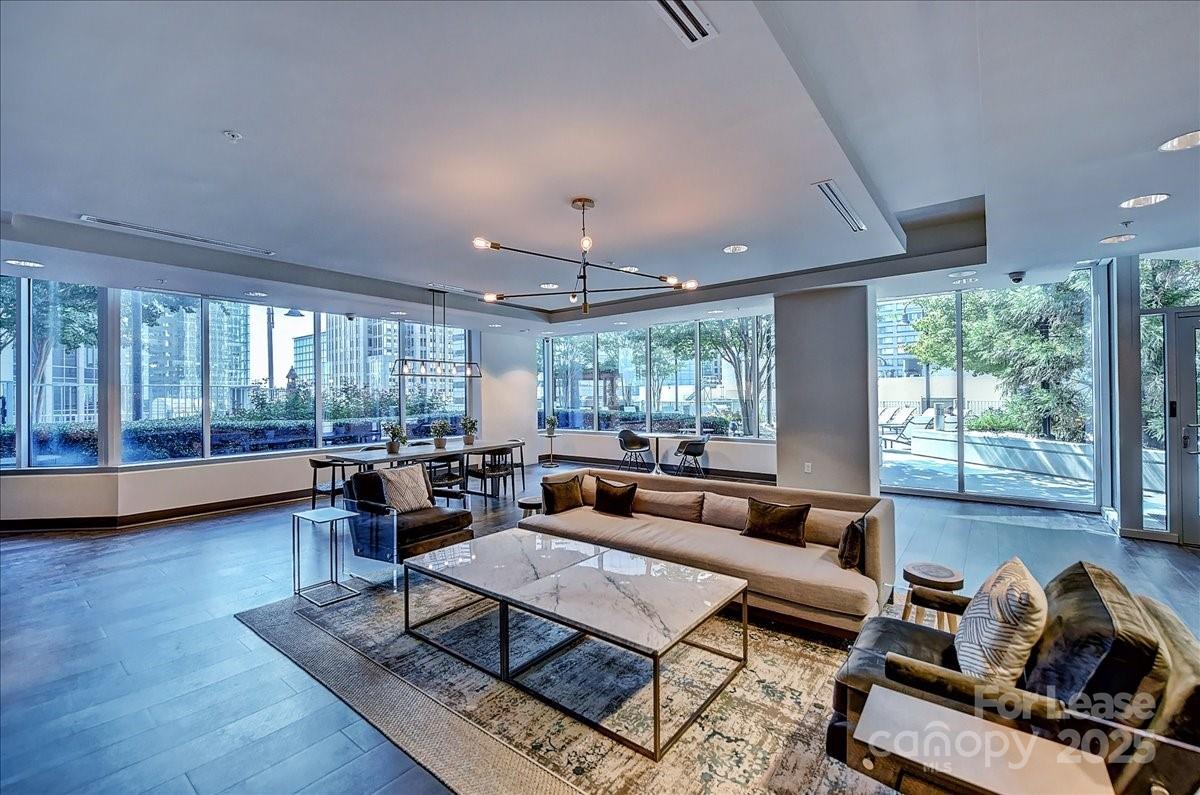 210 N Church Street Unit: 1505