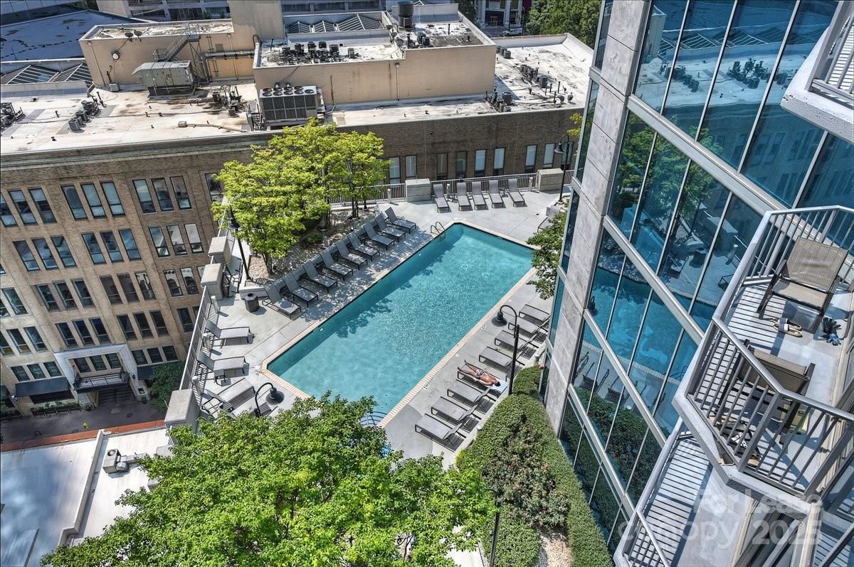 210 N Church Street Unit: 1505