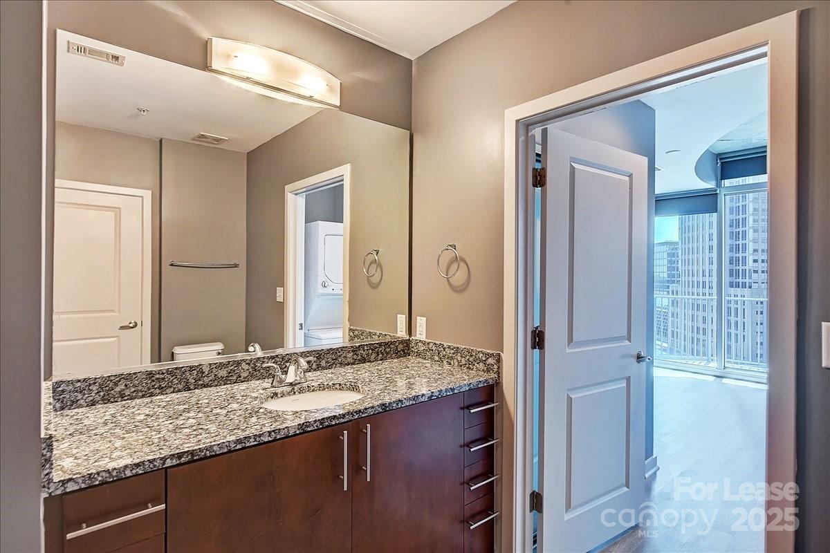 210 N Church Street Unit: 1505