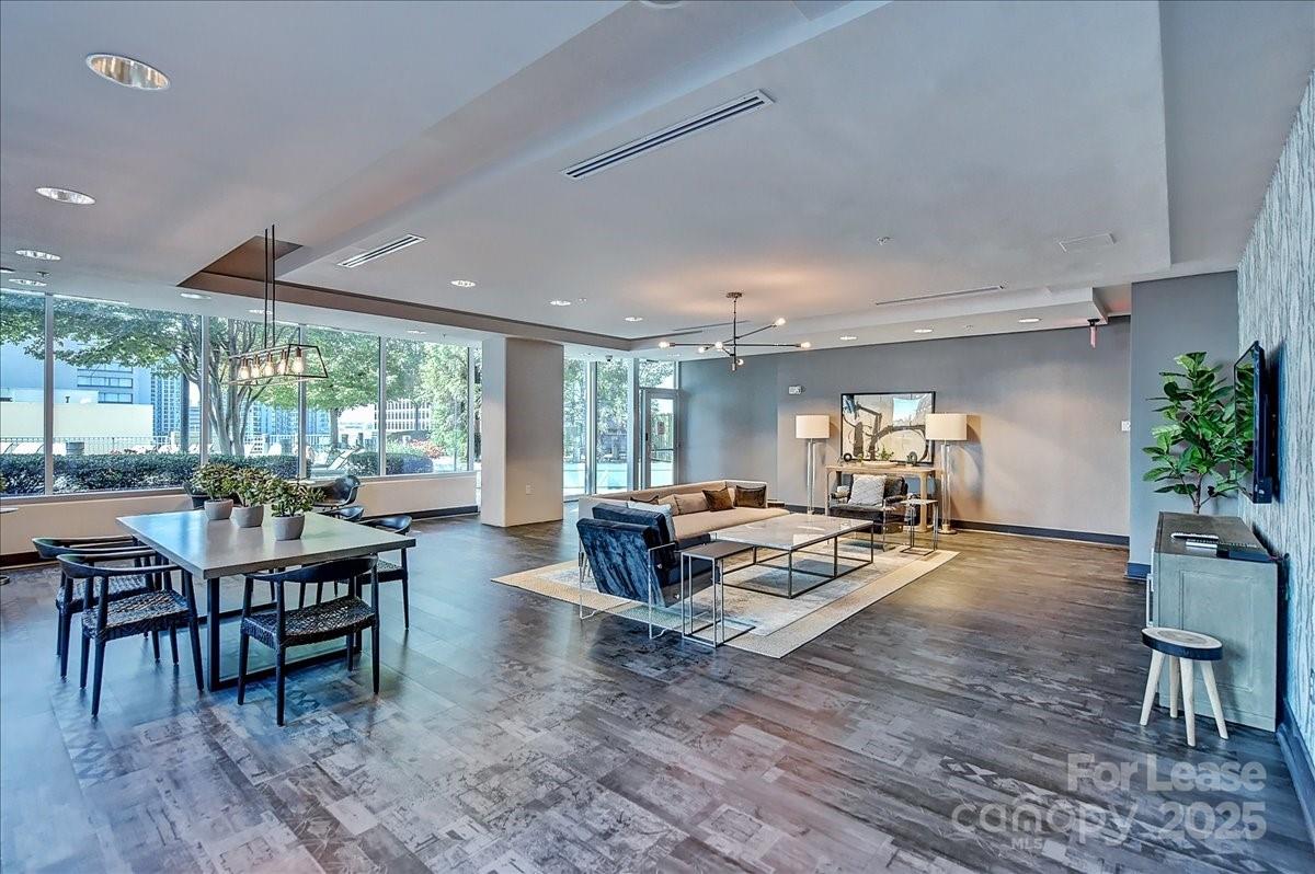 210 N Church Street Unit: 1505