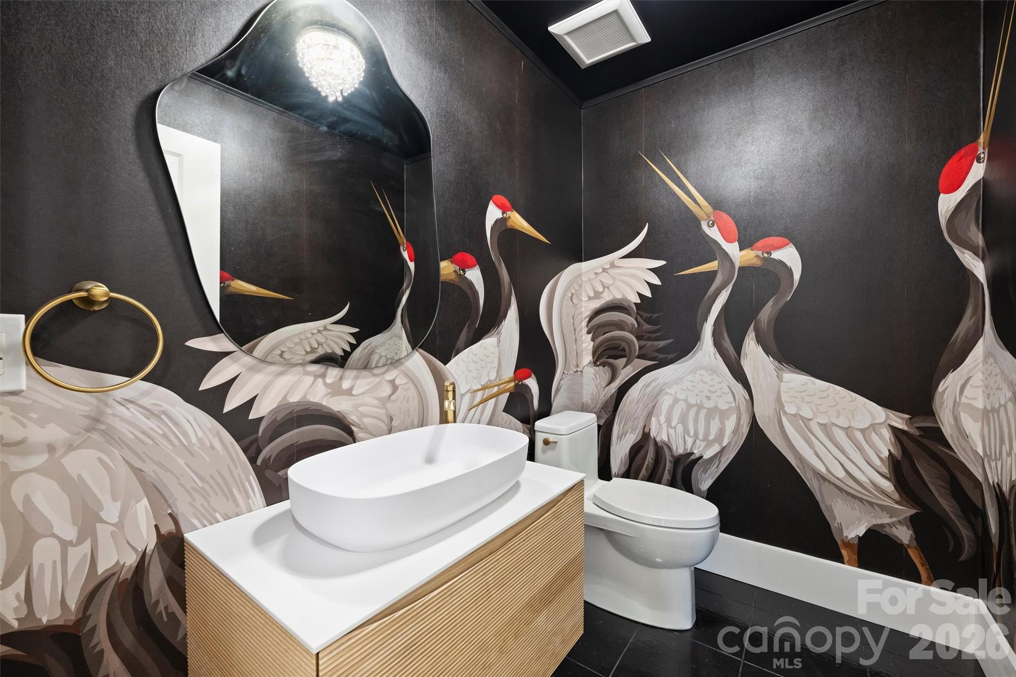 435 S Tryon Street Unit: 301