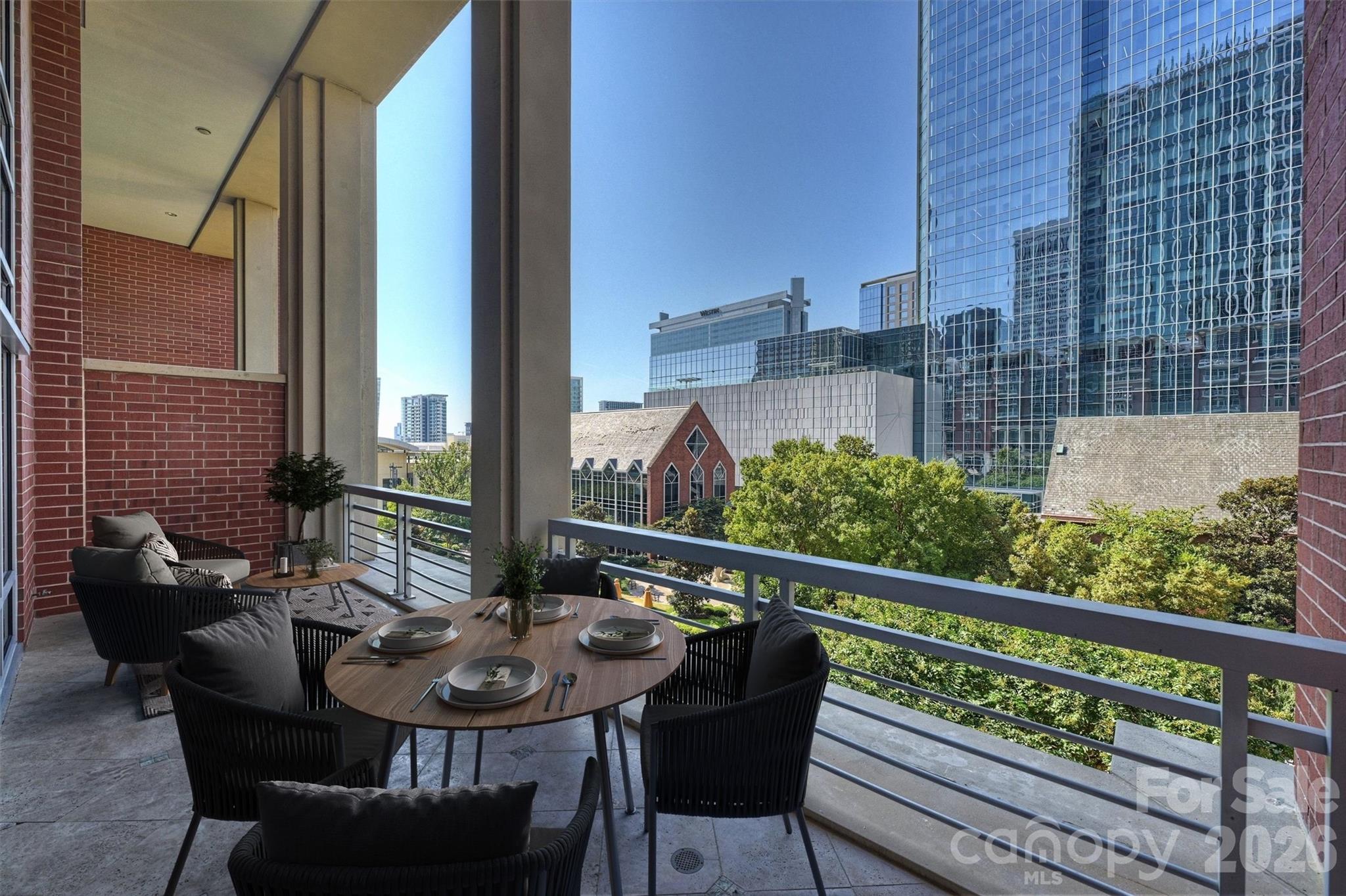 435 S Tryon Street Unit: 301