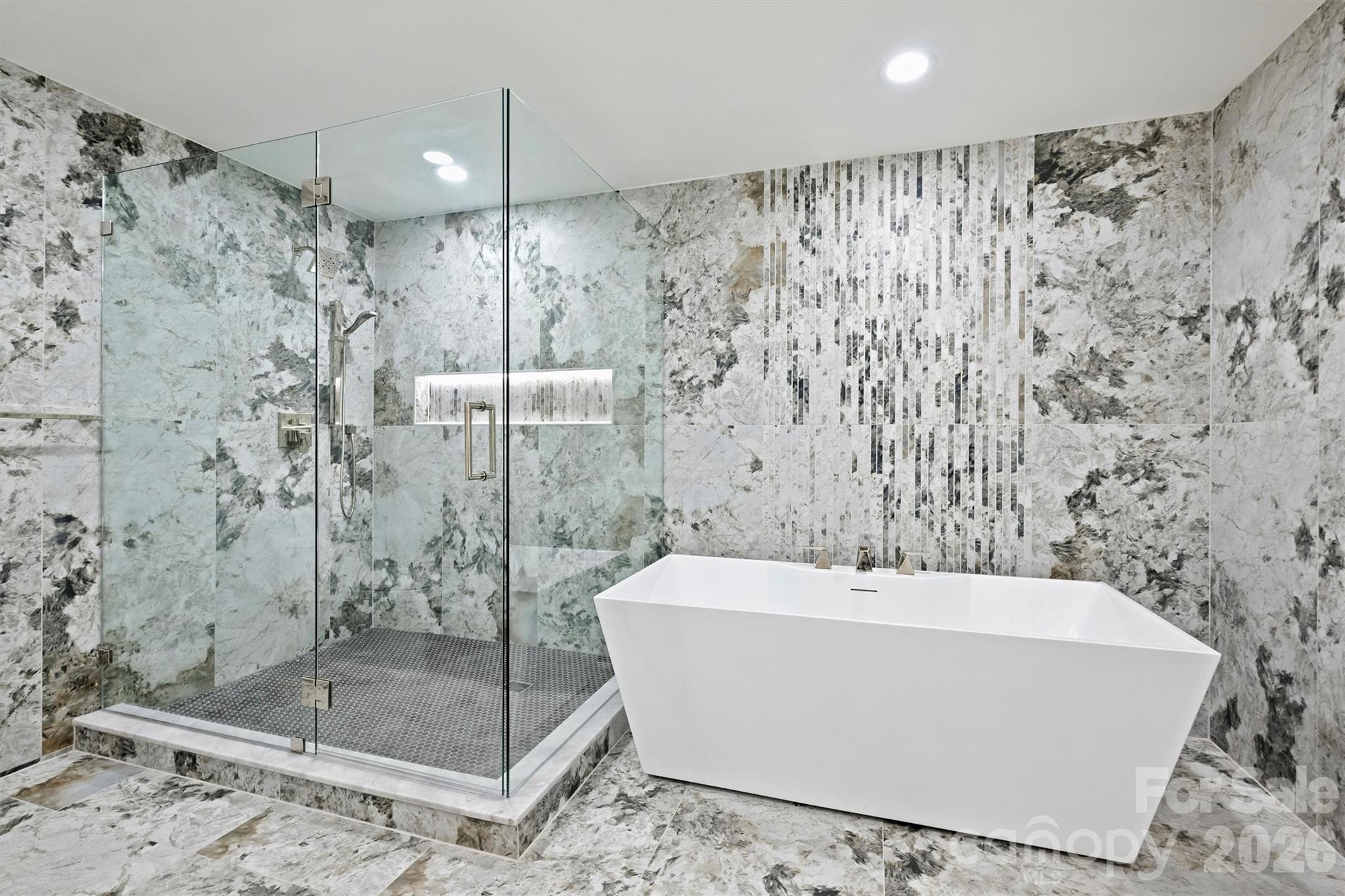 435 S Tryon Street Unit: 301