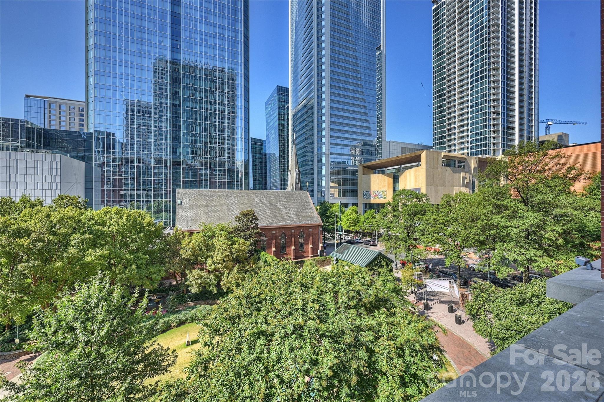 435 S Tryon Street Unit: 301