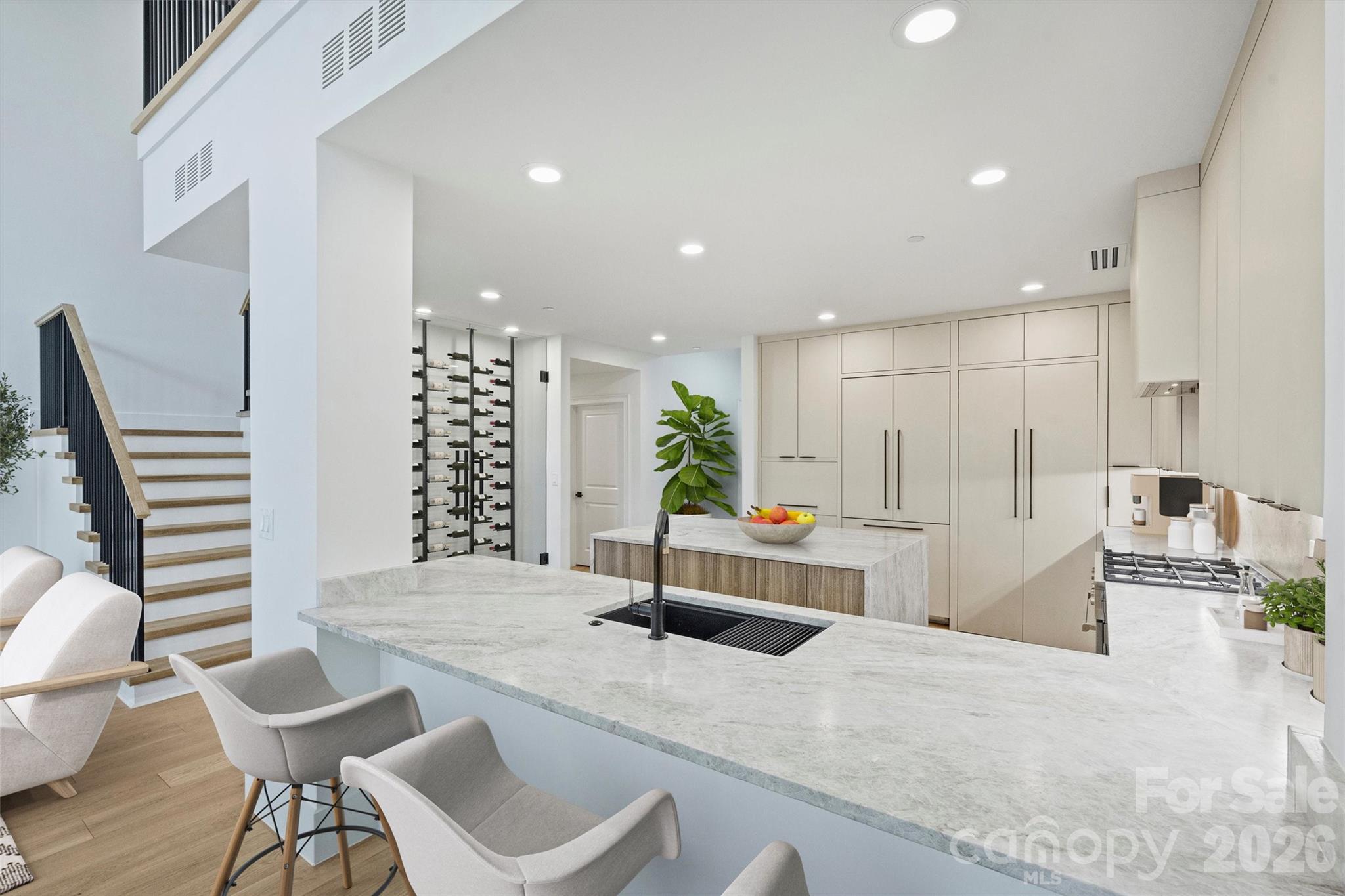 435 S Tryon Street Unit: 301