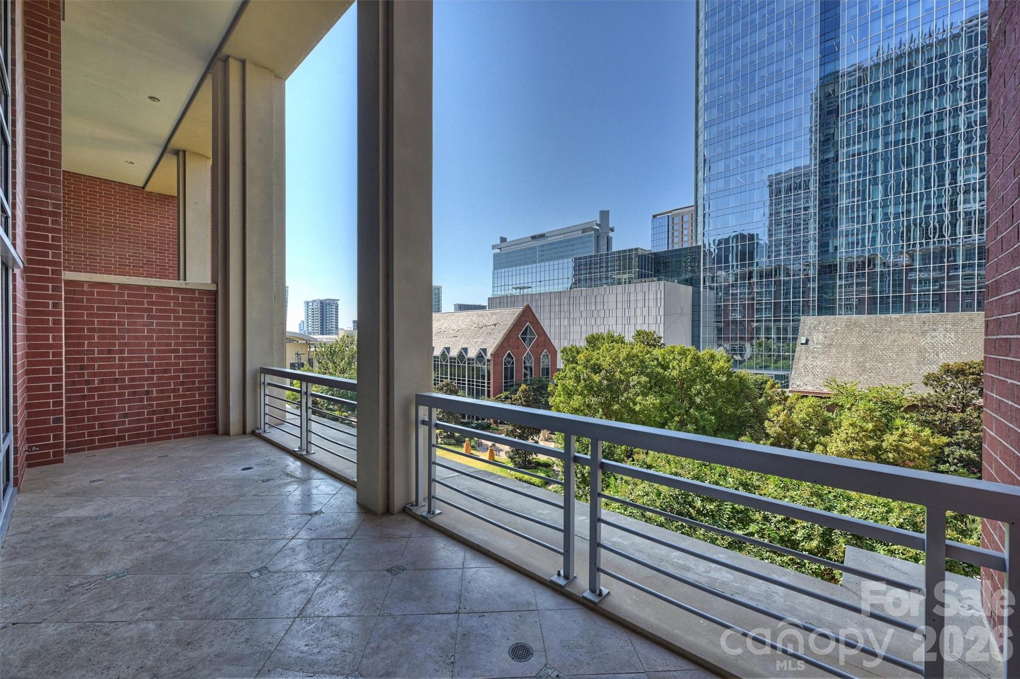 435 S Tryon Street Unit: 301