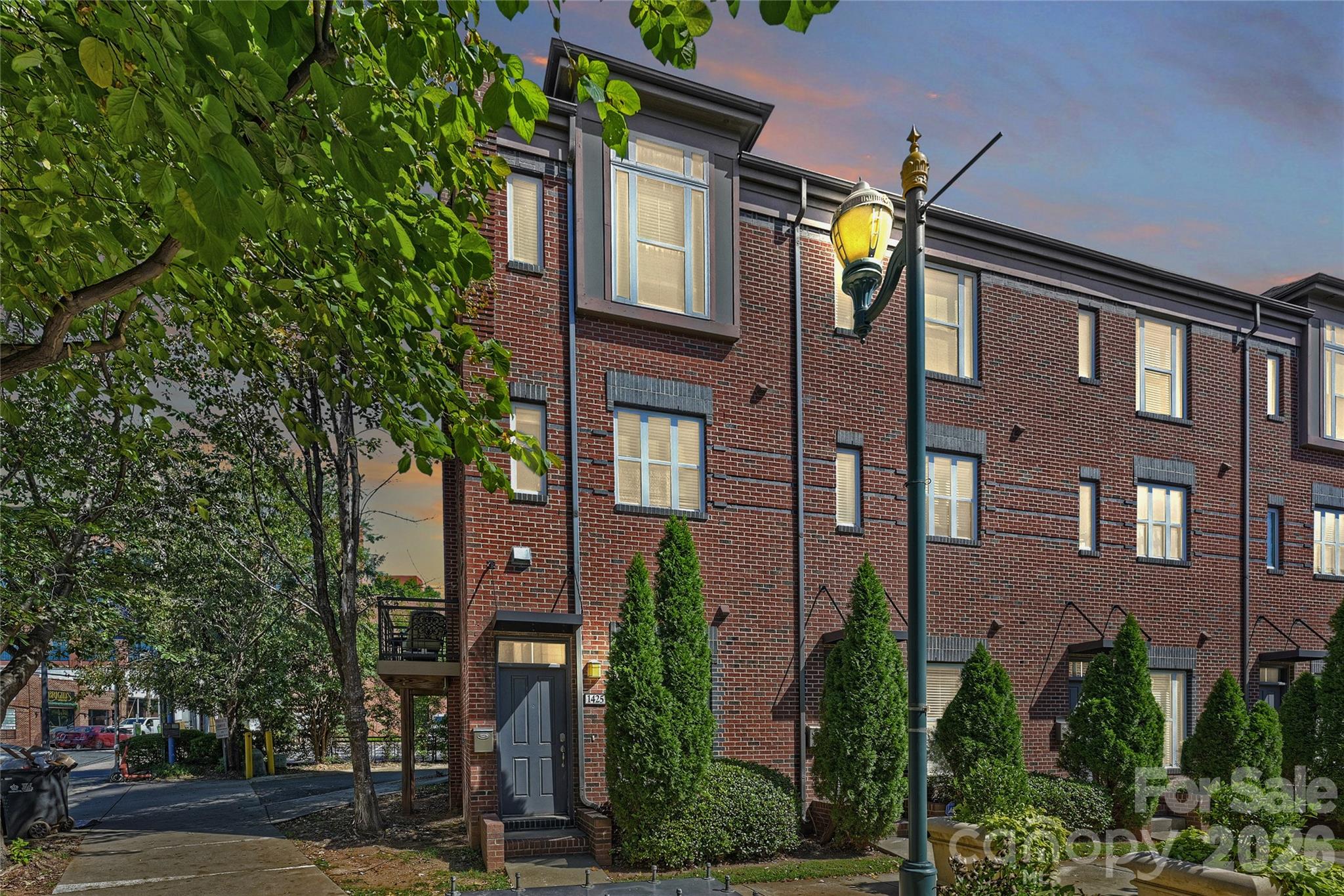 1425 Camden Road