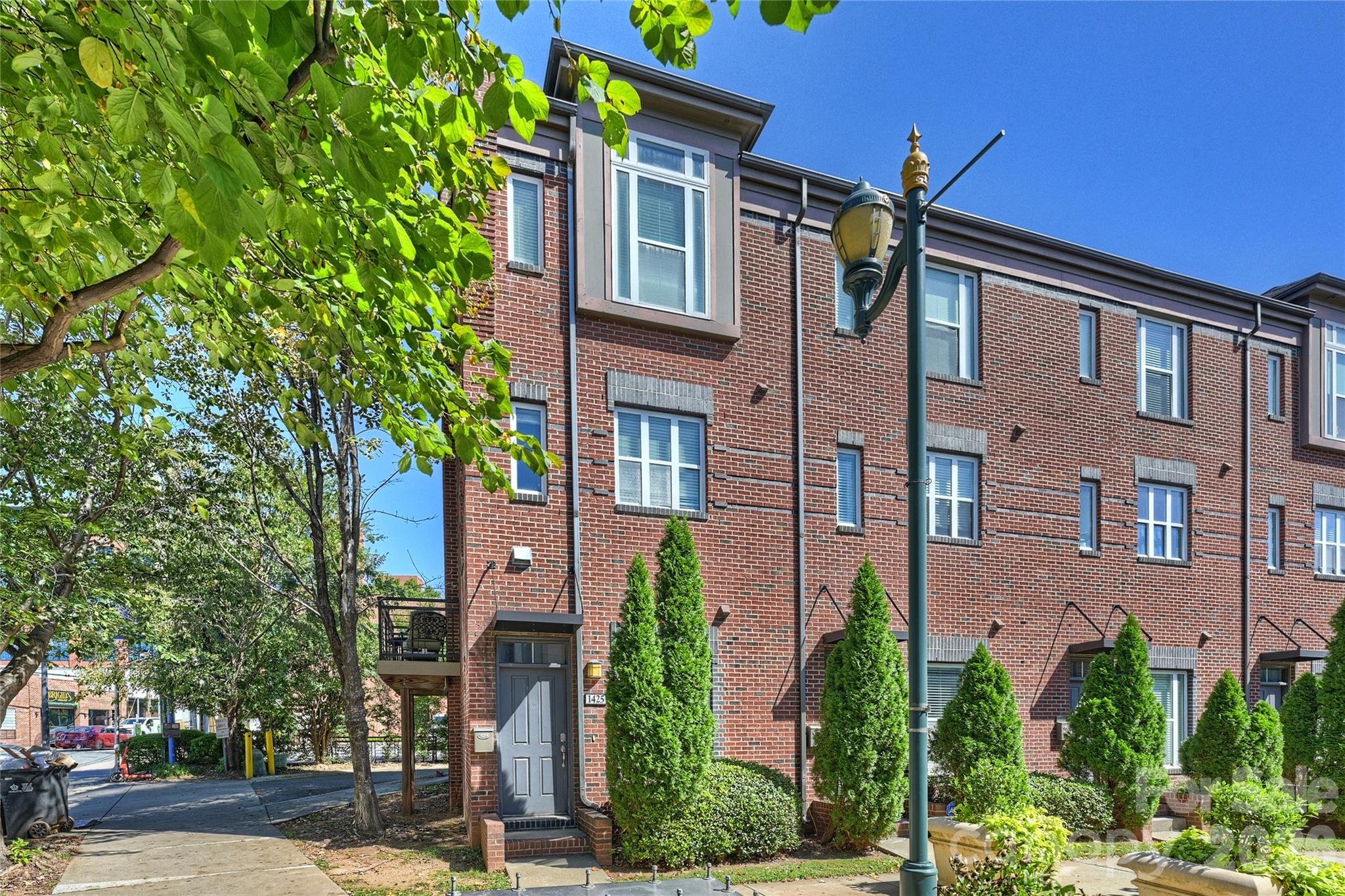 1425 Camden Road
